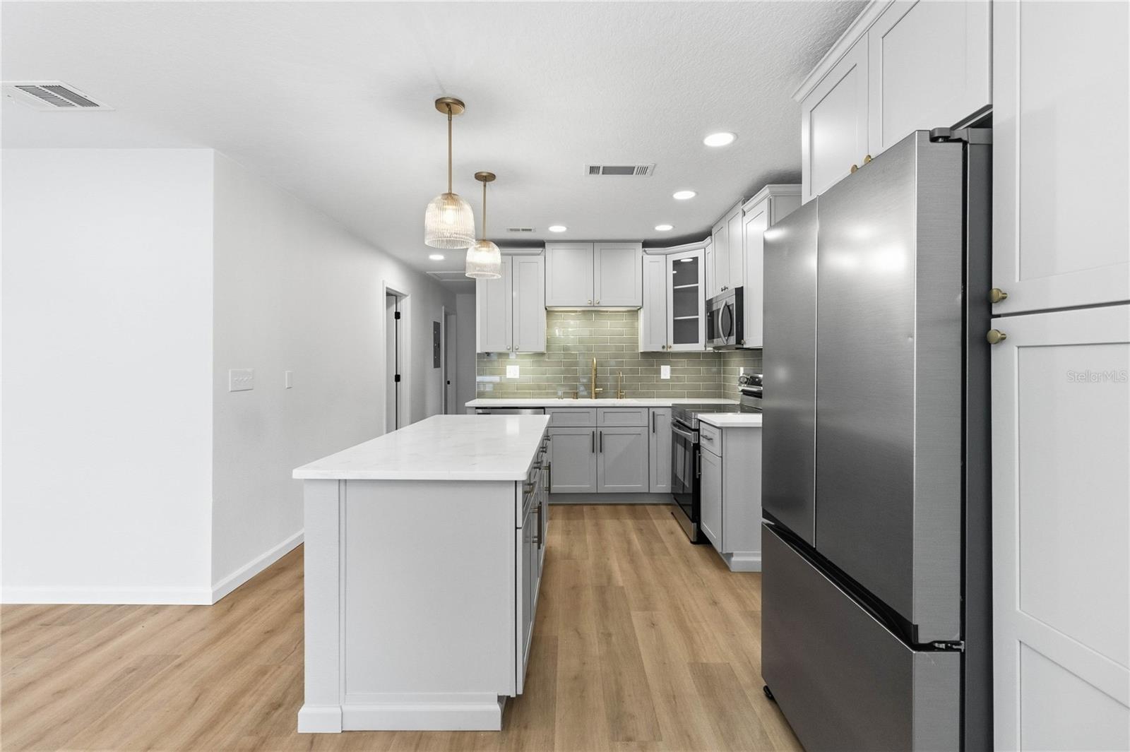 SOUTH PARK SANFORD - Residential