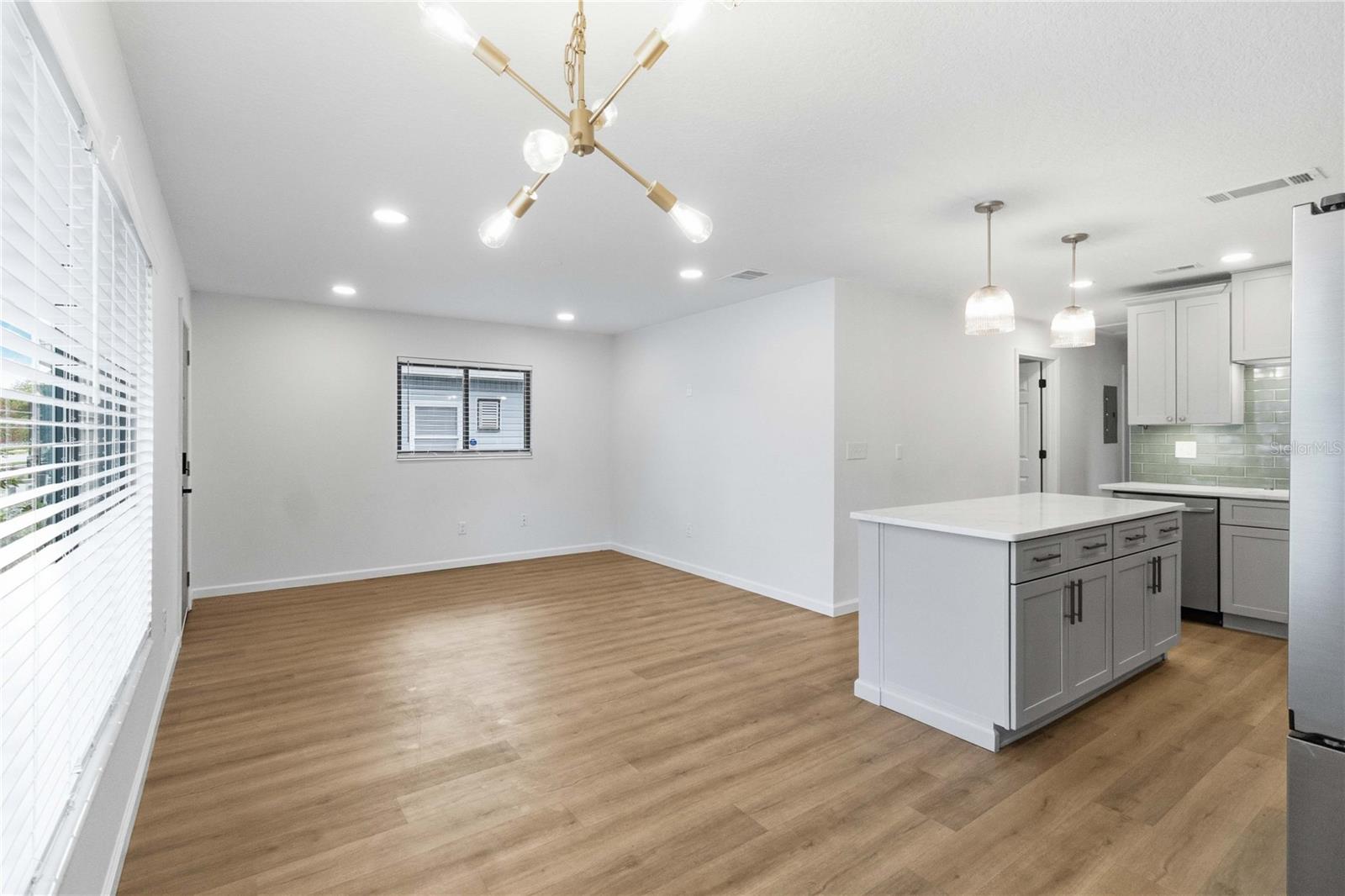 SOUTH PARK SANFORD - Residential
