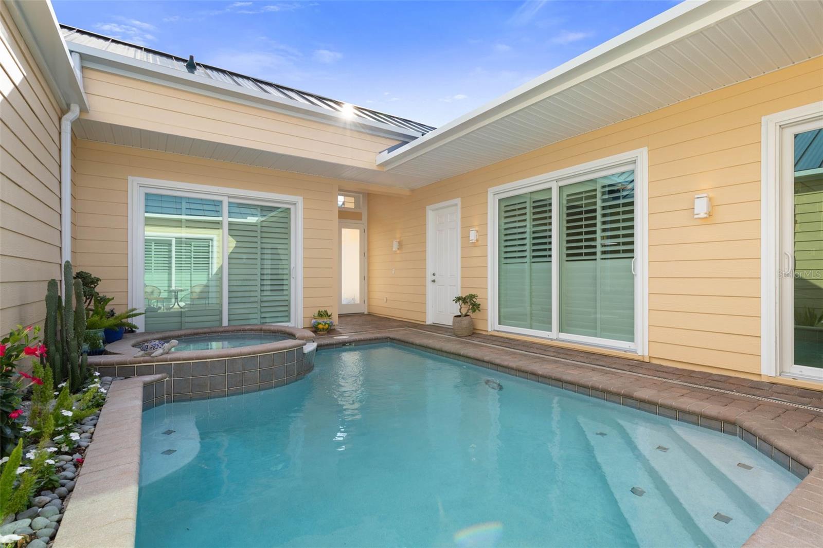 RIVERWALK COURTYARD HOMES - Residential