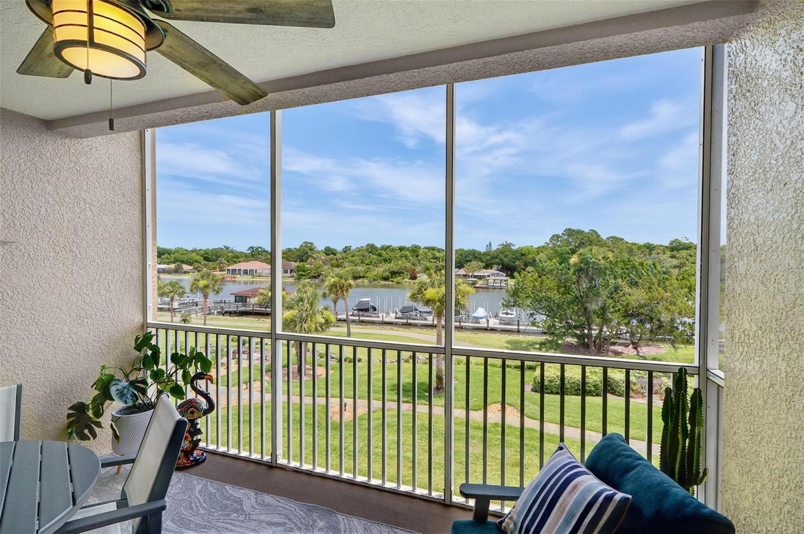 CANOPY WALK - Residential