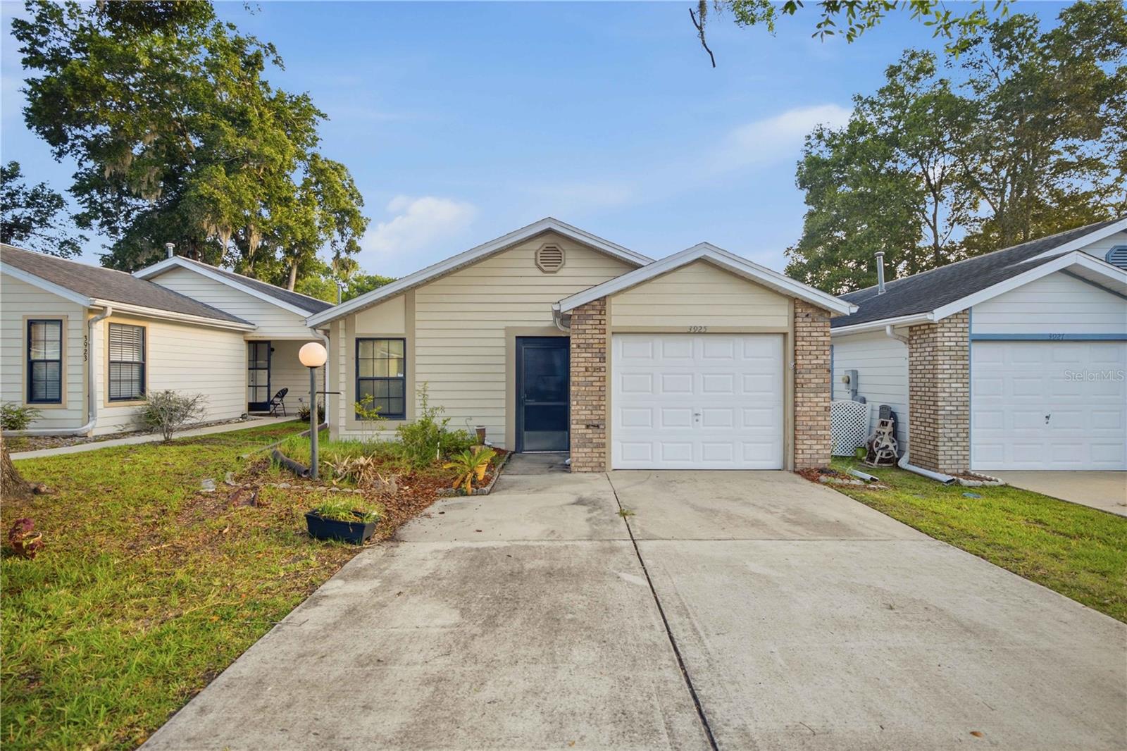 Adorable & Affordable!! With a little creatively & love this space can easily be move in ready! You will immediately feel at home as you walk into a spacious, well laid out floor plan. The living room creates an ideal space for relaxation & the ample kitchen has a counter height breakfast bar & separate dining area. All bedrooms have vaulted ceilings, walk in closets and ceiling fans. Additional features; inside laundry room, screen lanai off living room with a private back yard. Roof replaced in 2014. Lawn maintenance & community pool are included in the HOA; dues of $660 per YEAR. Less than 5 miles from downtown Ocala. Request your showing today!*** ASK ABOUT HOMETOWN HEROS 5% FREE CONTRIBUTION FROM LENDER!****