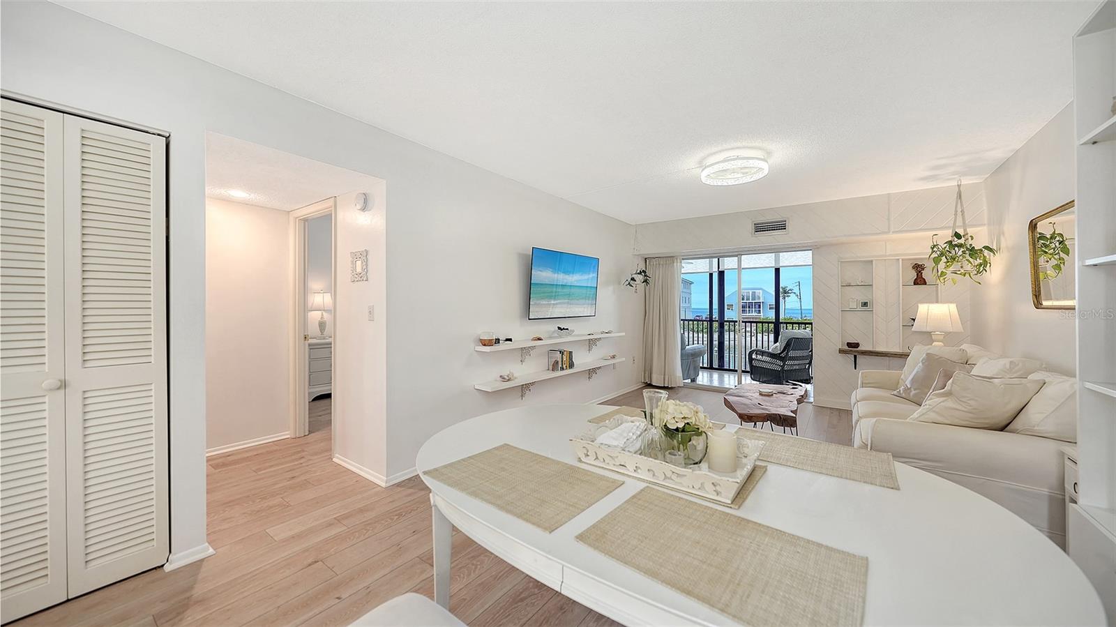 INLET APTS - Residential