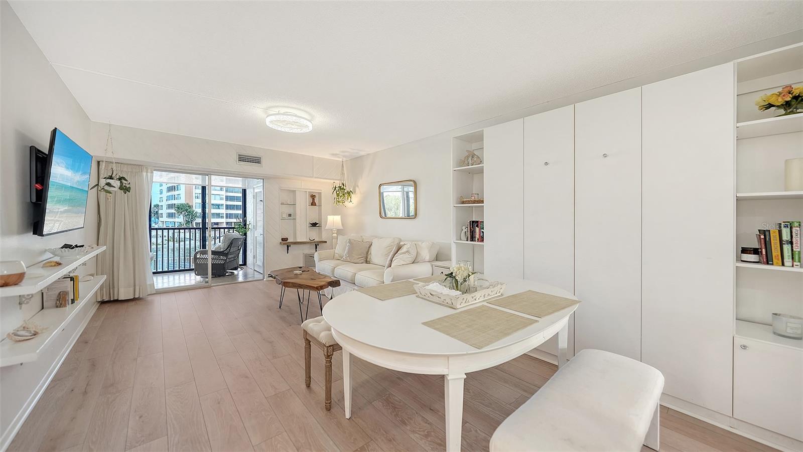 INLET APTS - Residential