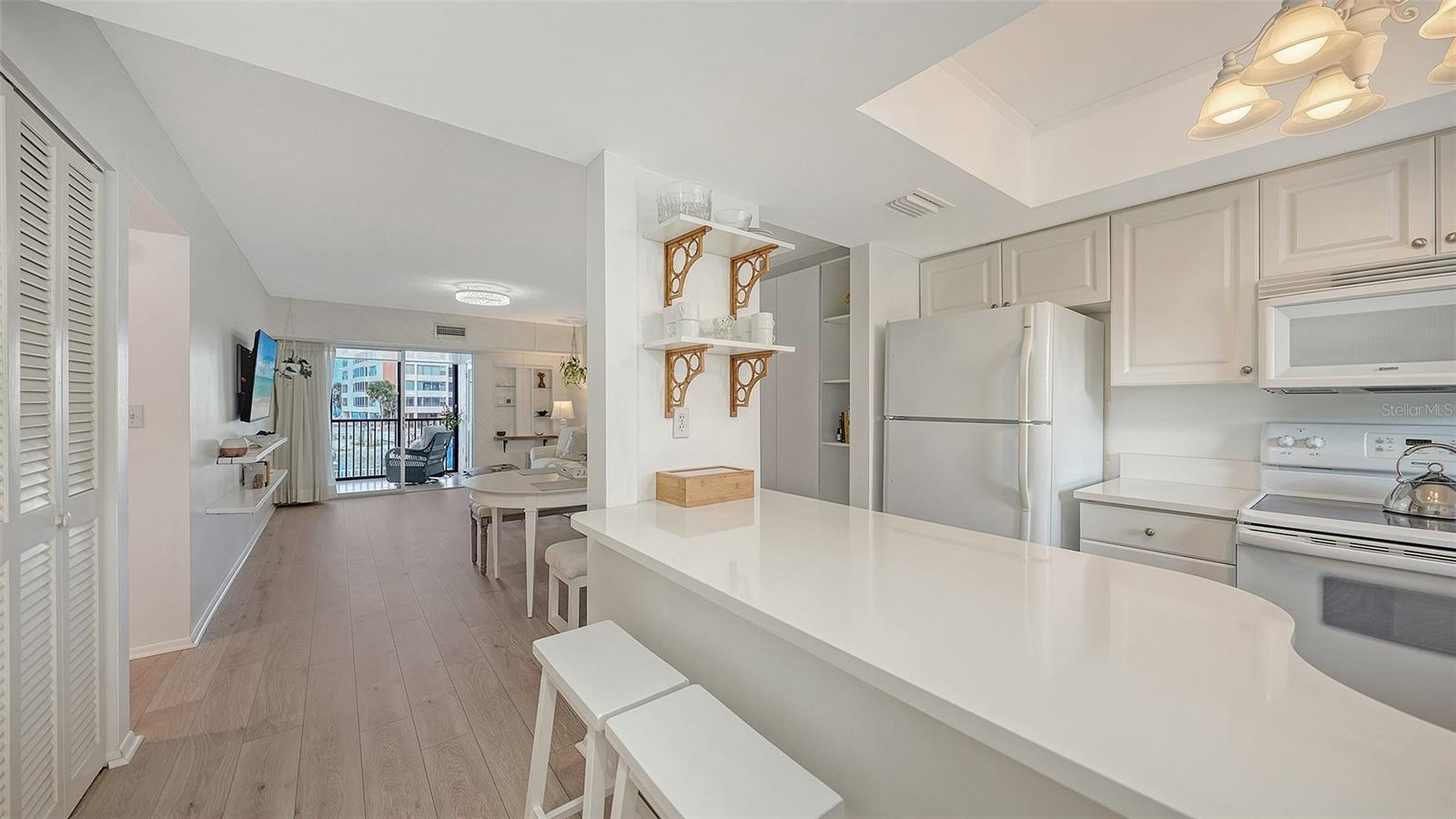 INLET APTS - Residential