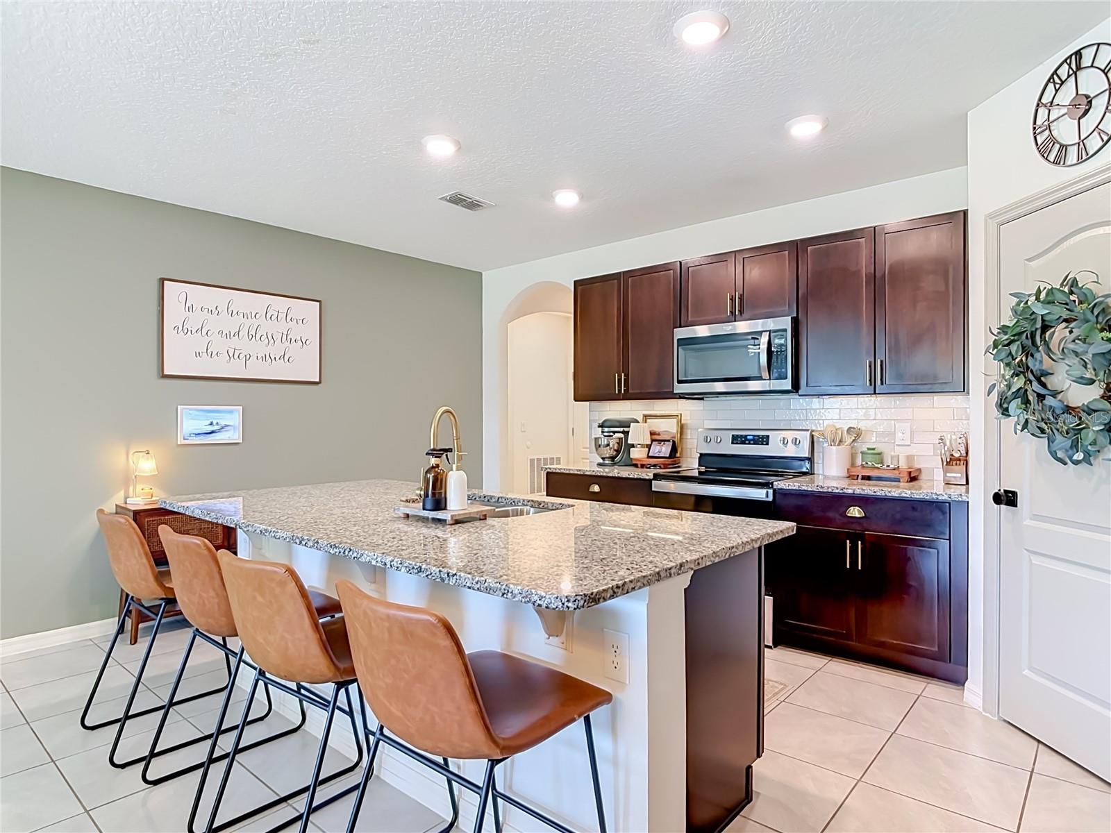 VICTORIA OAKS PH A - Residential