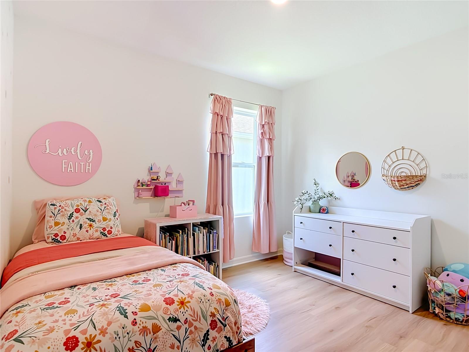 VICTORIA OAKS PH A - Residential