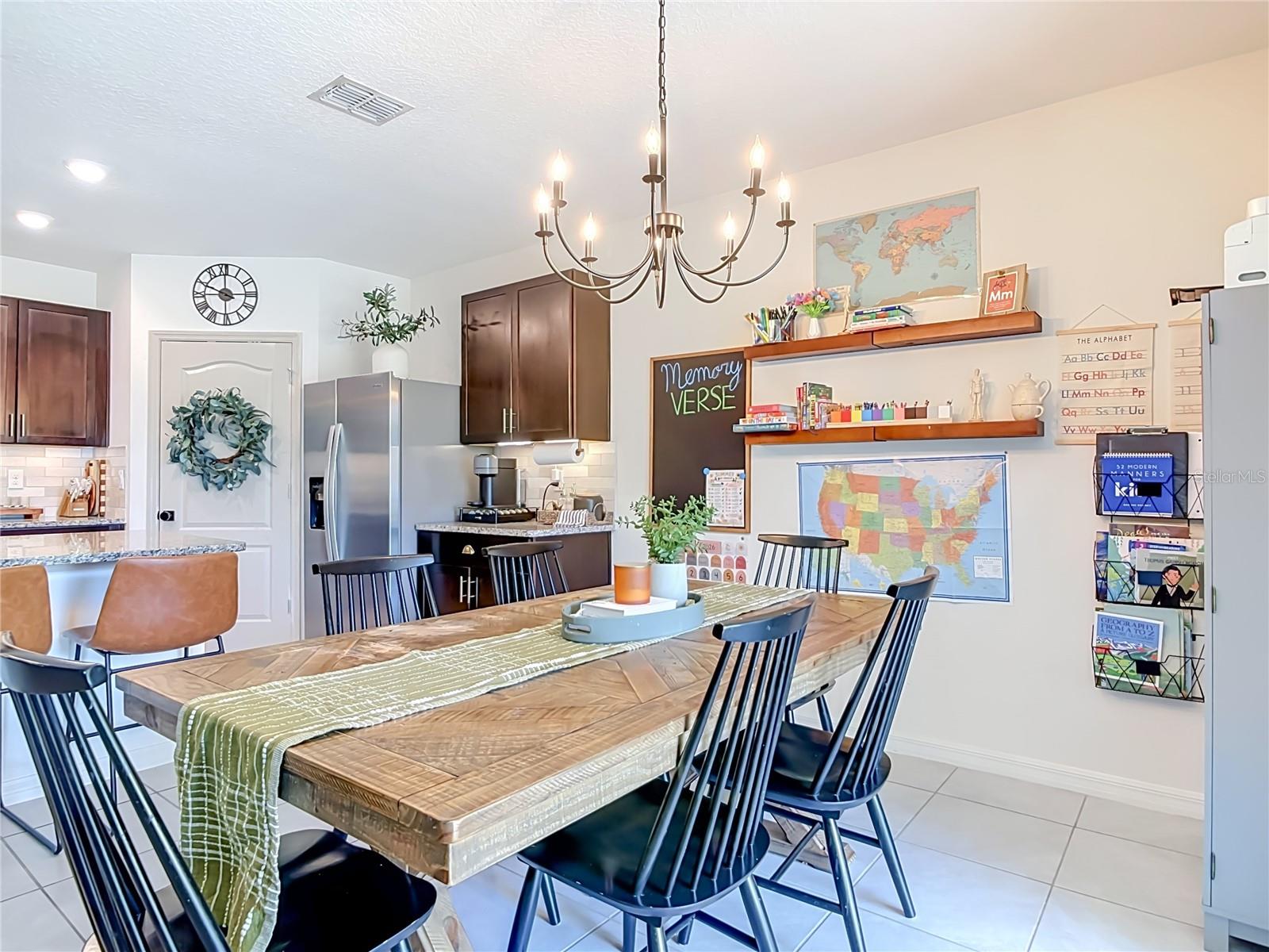 VICTORIA OAKS PH A - Residential