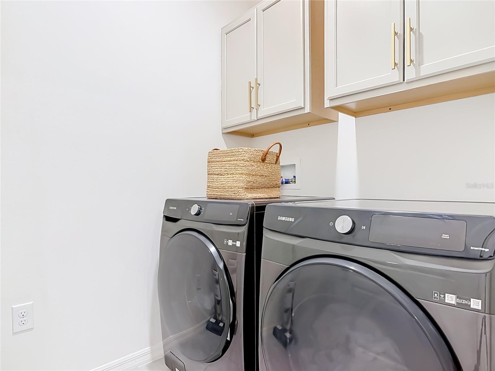 VICTORIA OAKS PH A - Residential