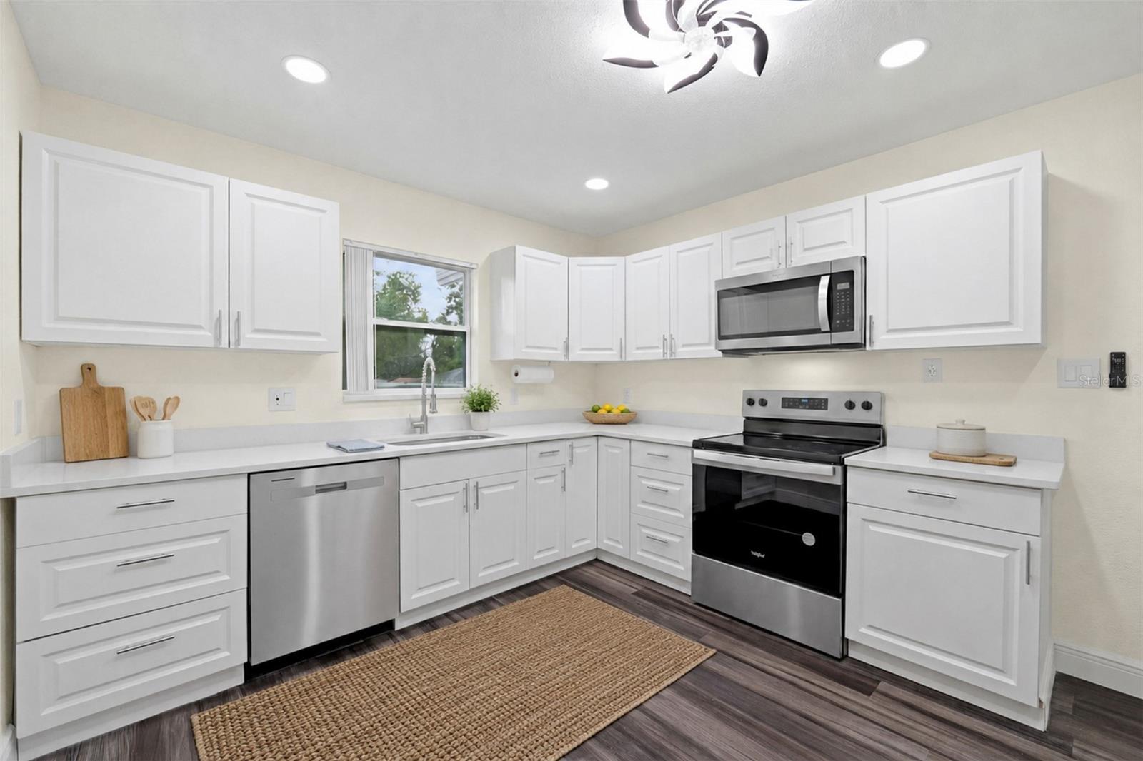GATEWAY SUB - Residential