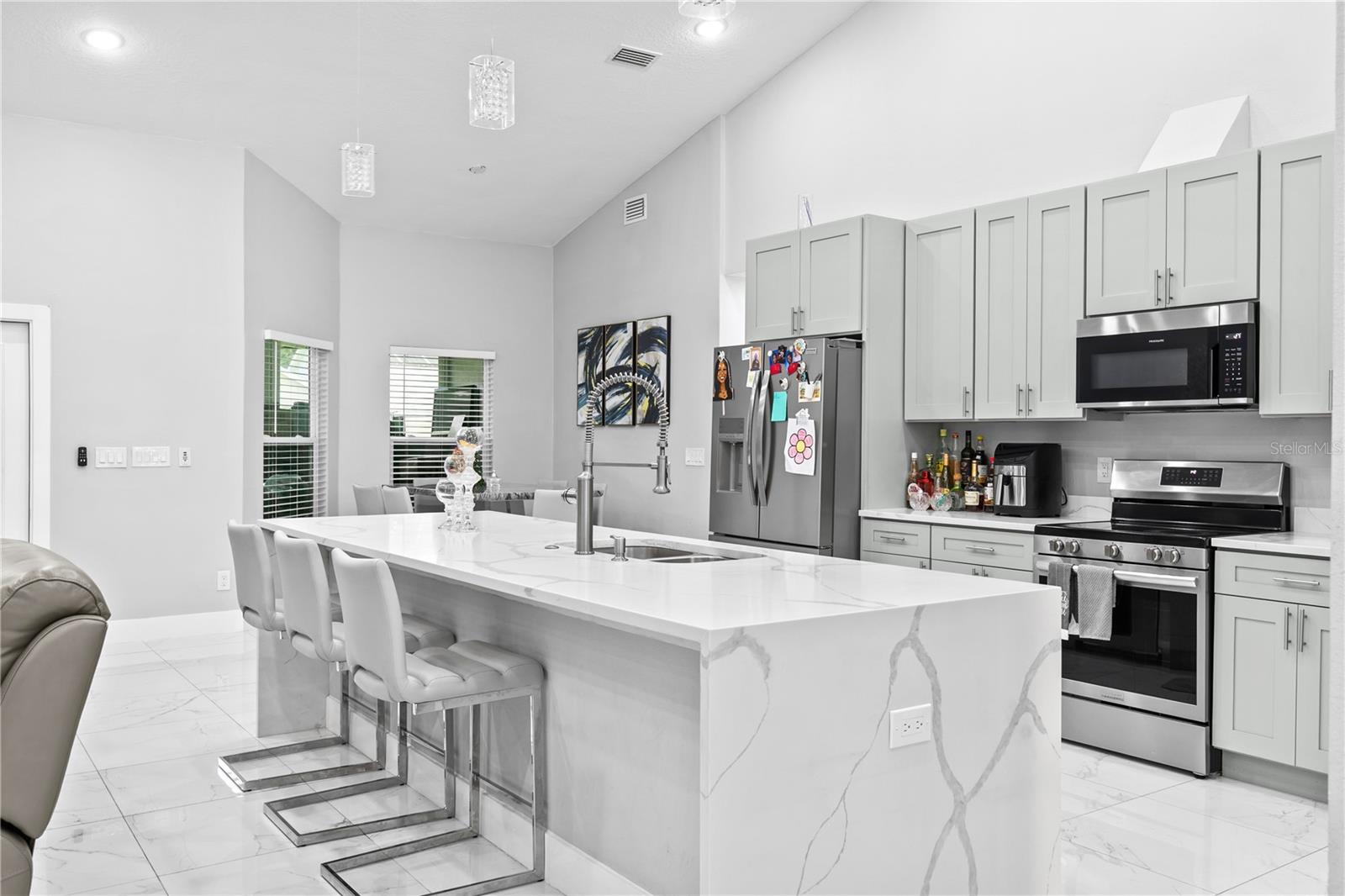 HUNTERS CREEK - Residential