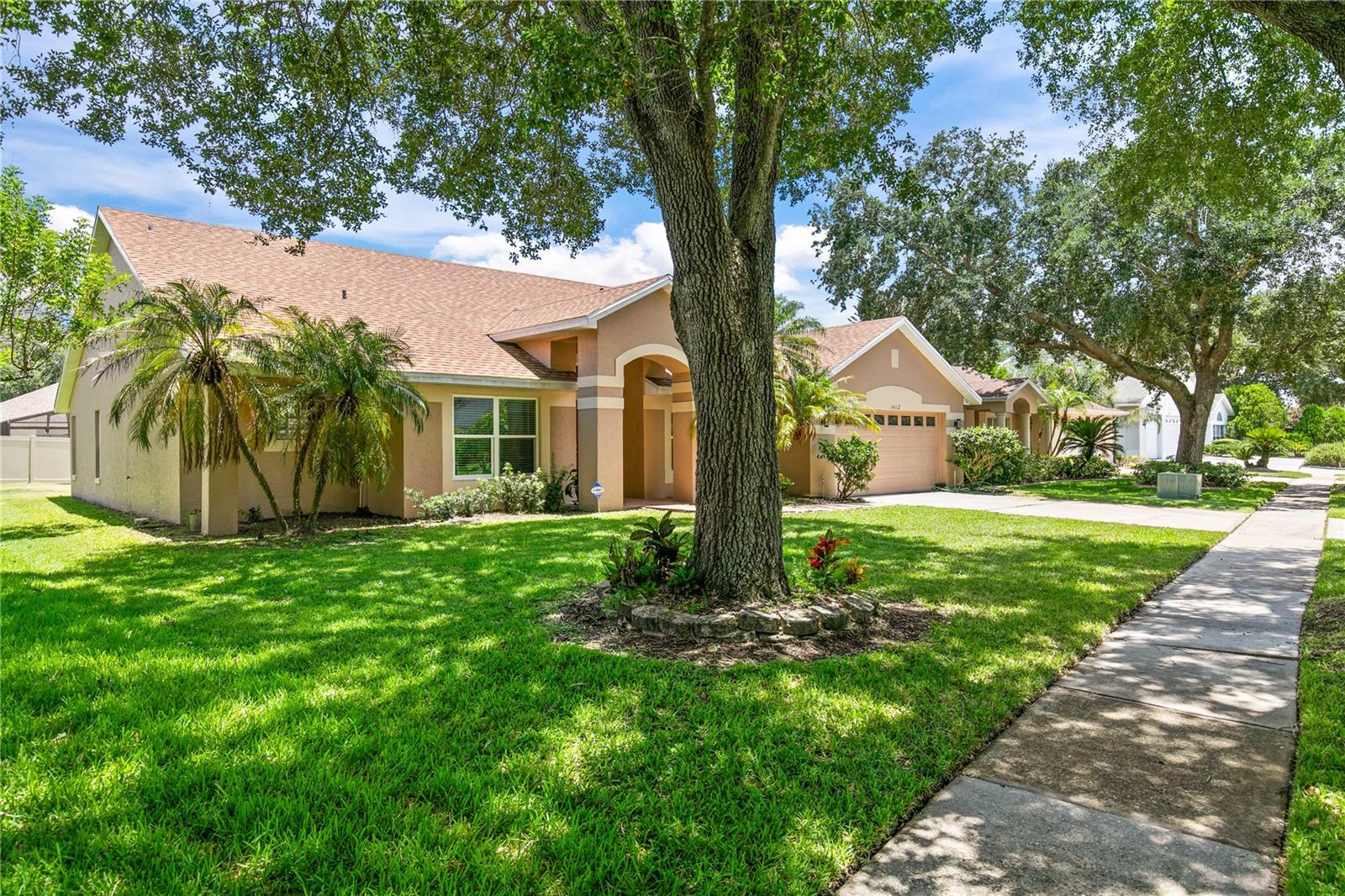 HUNTERS CREEK - Residential