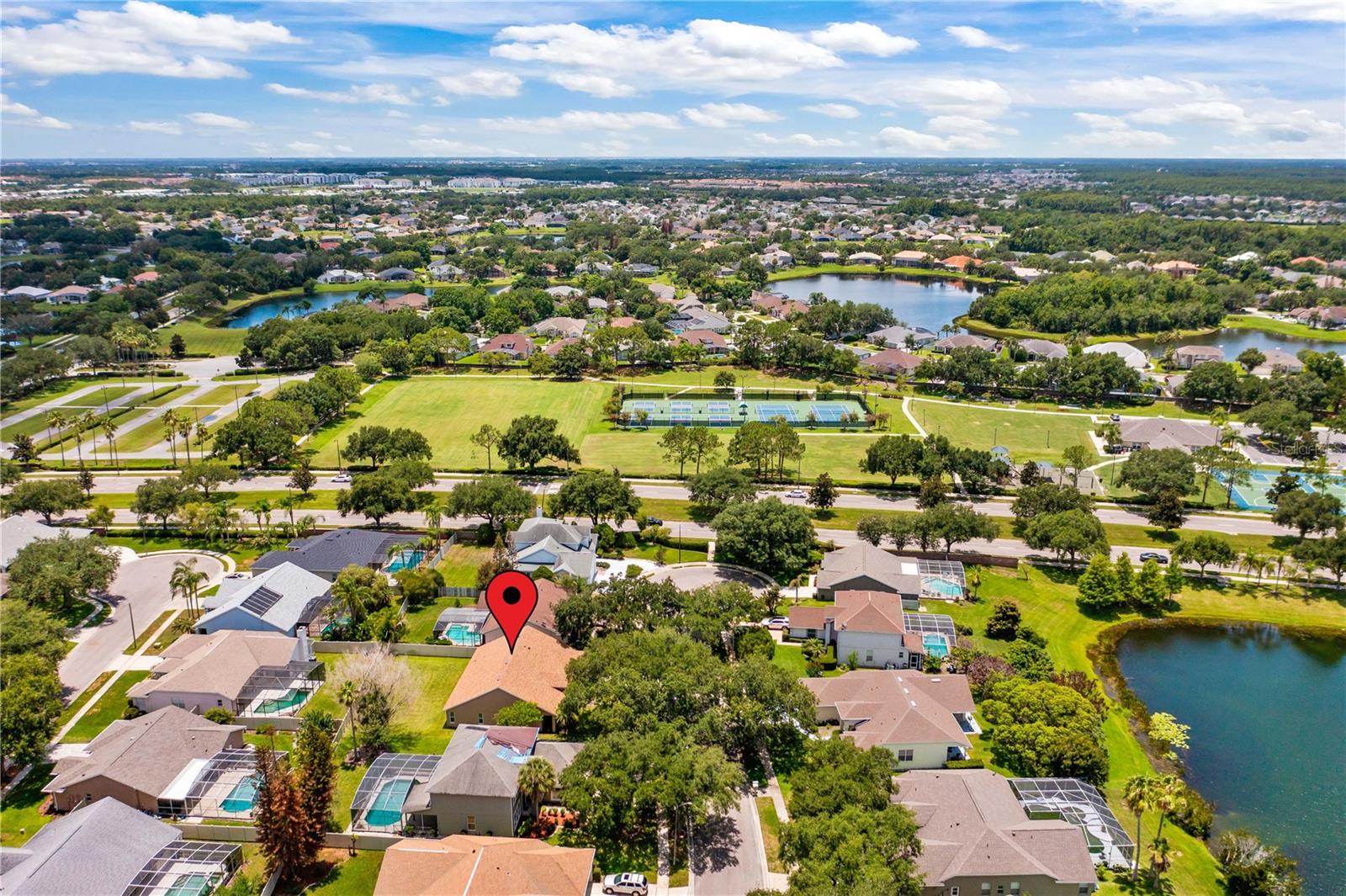 HUNTERS CREEK - Residential