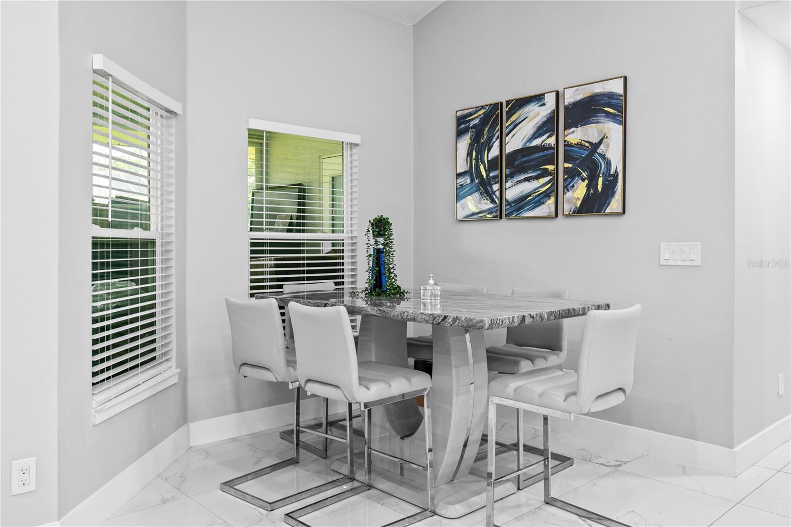 HUNTERS CREEK - Residential