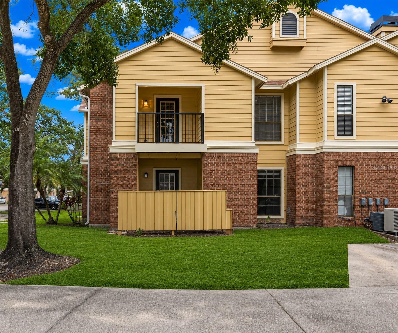 THE GRAND RESERVE CONDO - Residential Lease