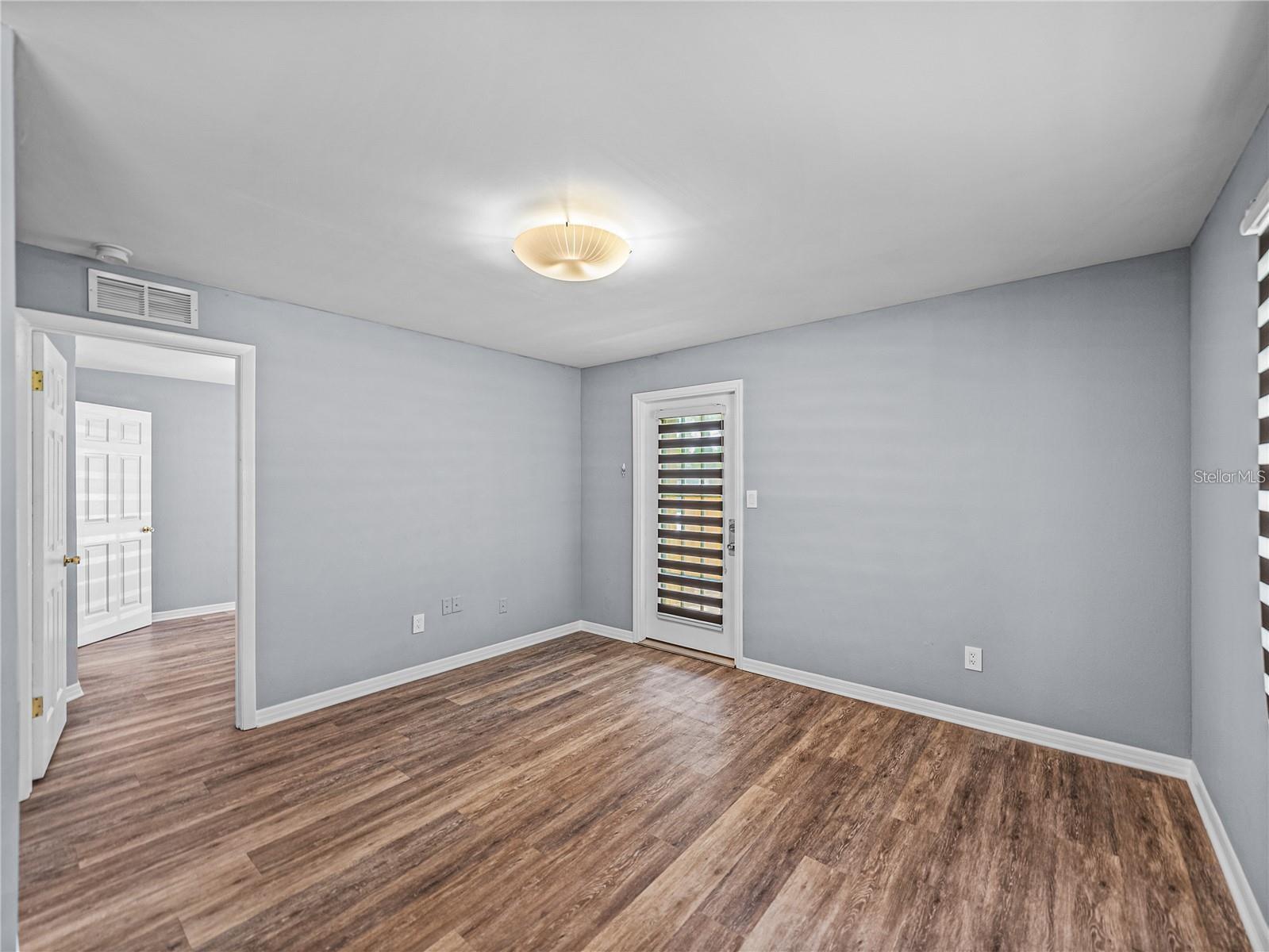 THE GRAND RESERVE CONDO - Residential Lease