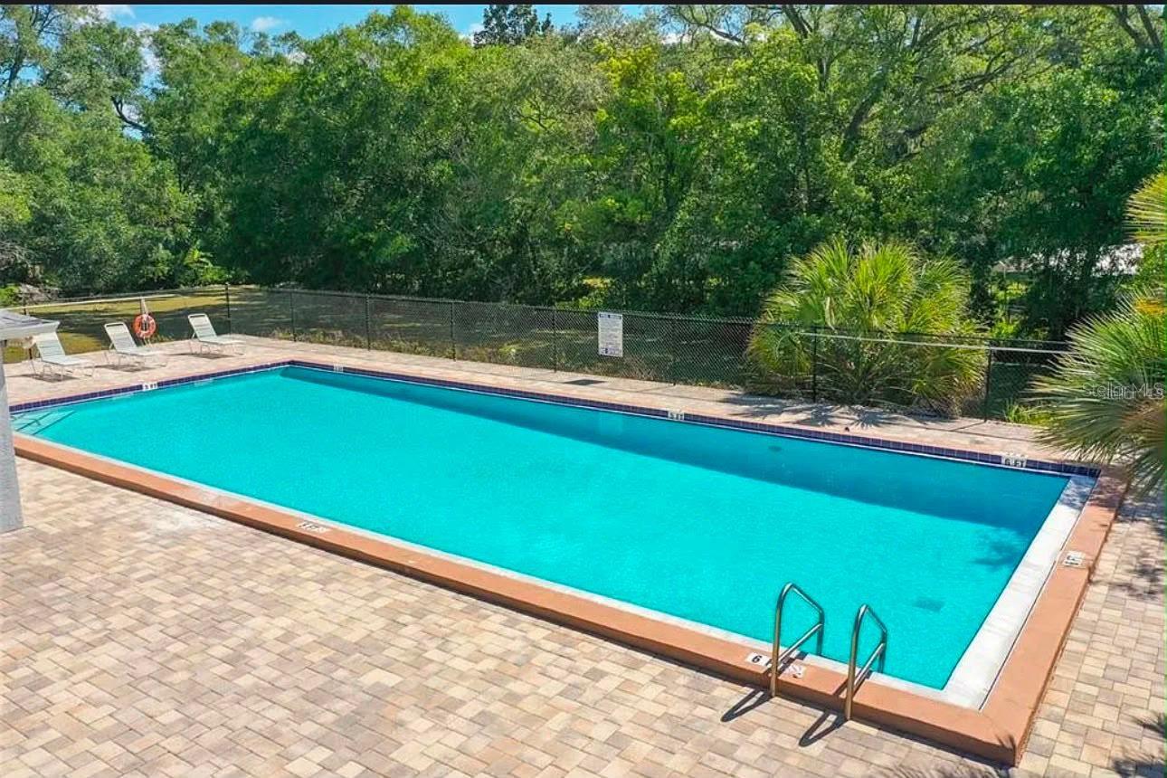 WATERSIDE CONDO II - Residential