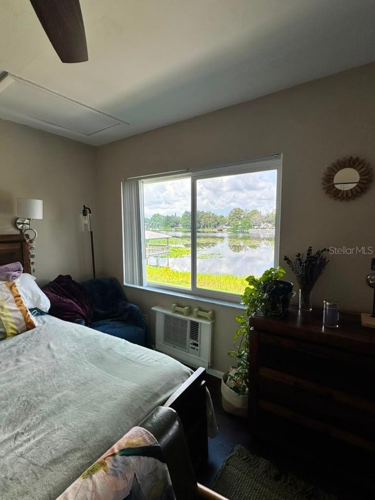 WATERSIDE CONDO II - Residential