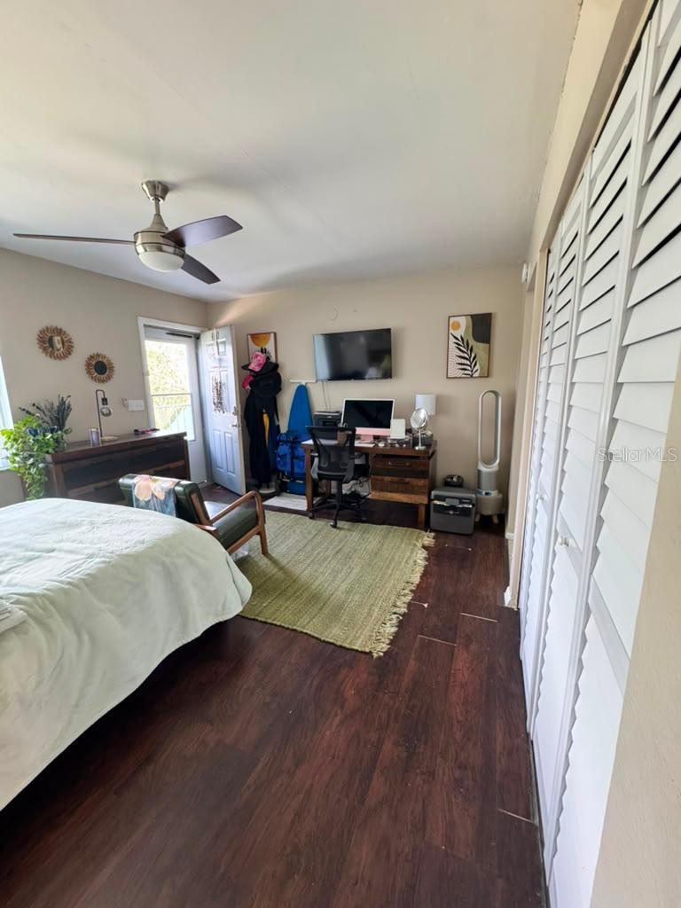 WATERSIDE CONDO II - Residential