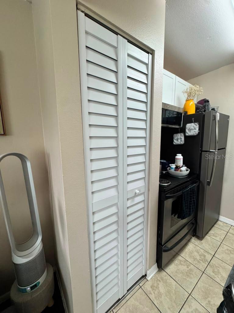 WATERSIDE CONDO II - Residential