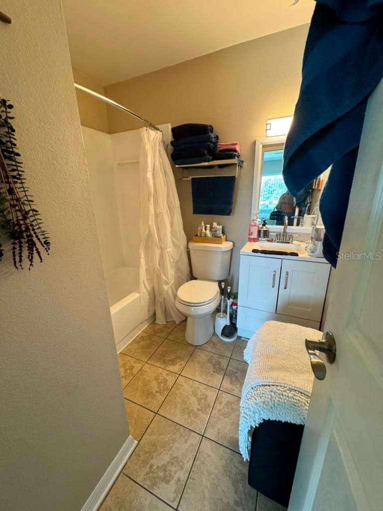 WATERSIDE CONDO II - Residential
