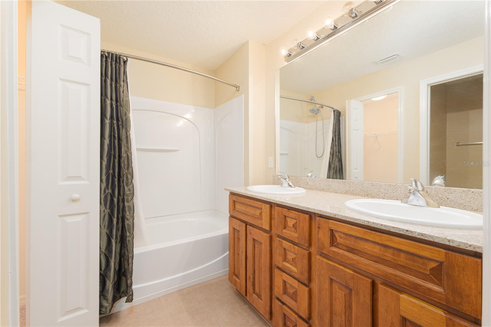 SPORTSMANS LODGE - Residential