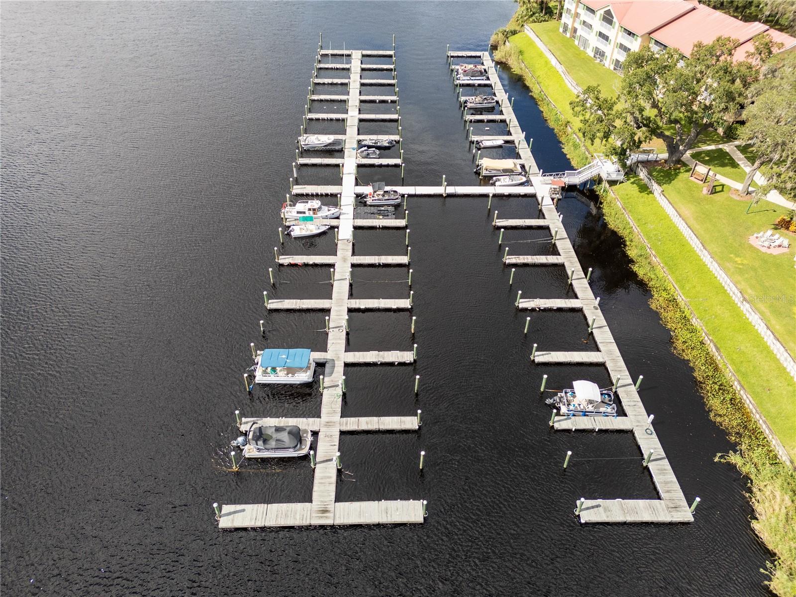 SPORTSMANS LODGE - Residential