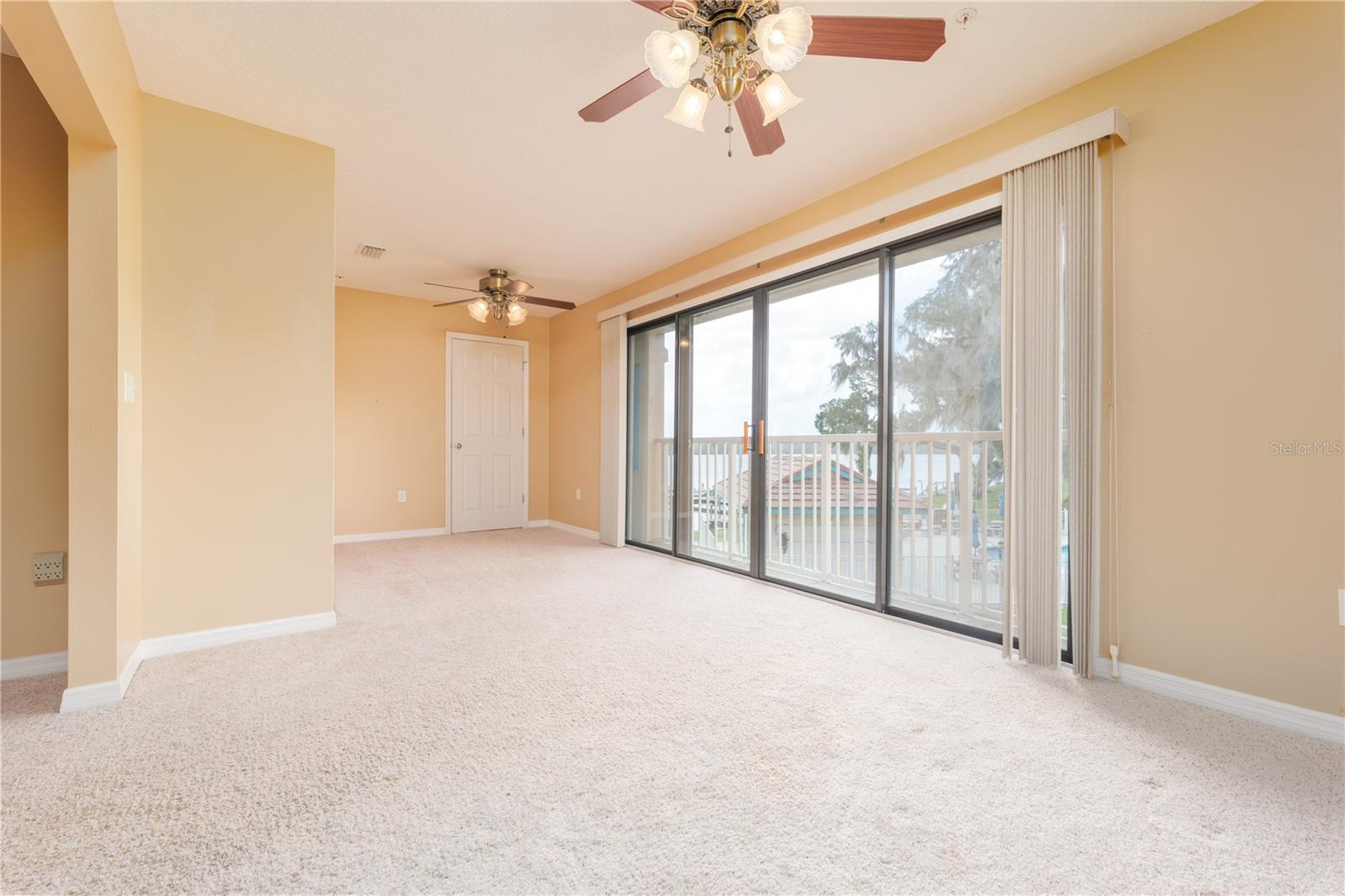 SPORTSMANS LODGE - Residential