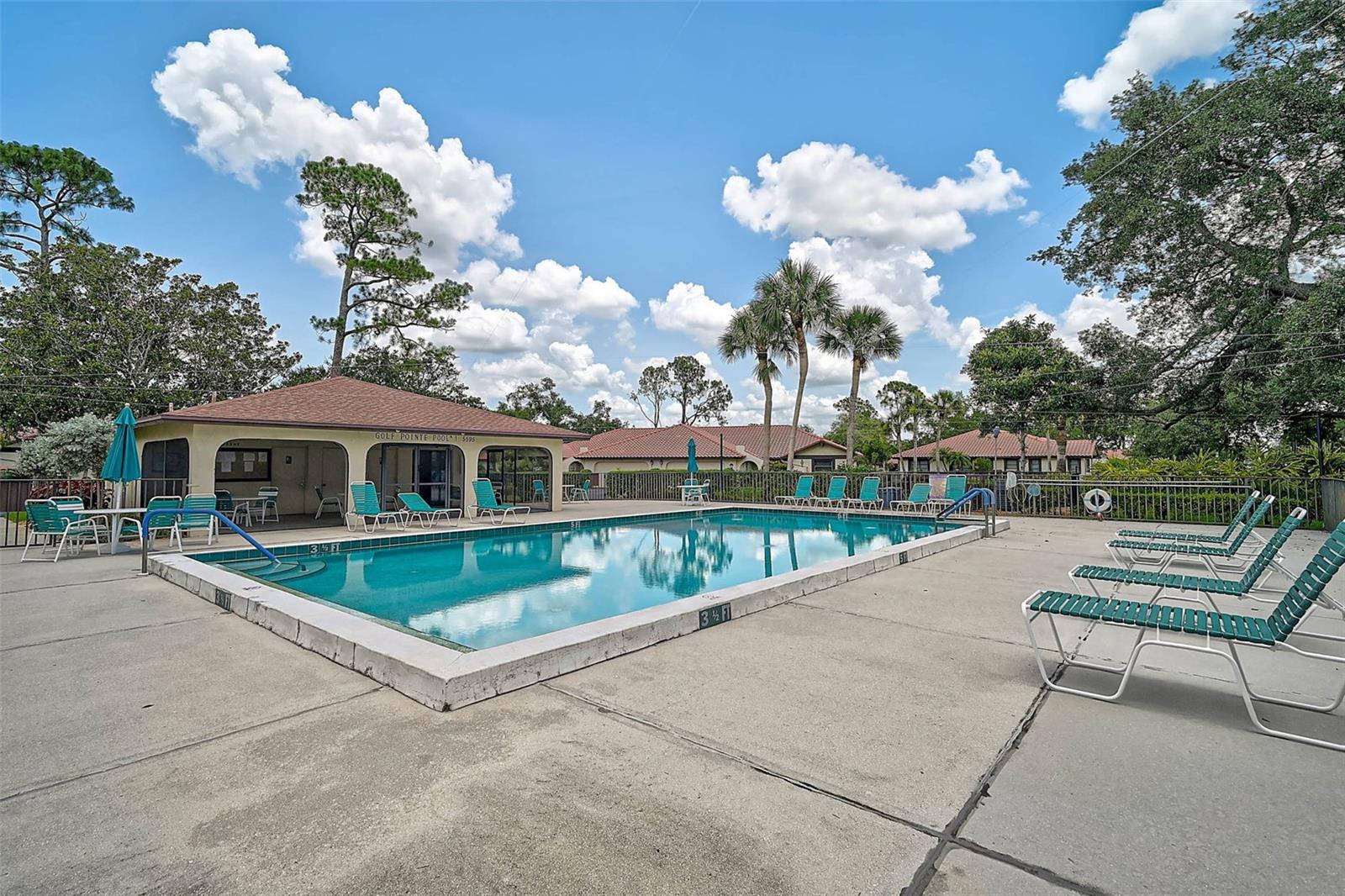 GOLF POINTE AT PALM-AIRE CC SEC III - Residential