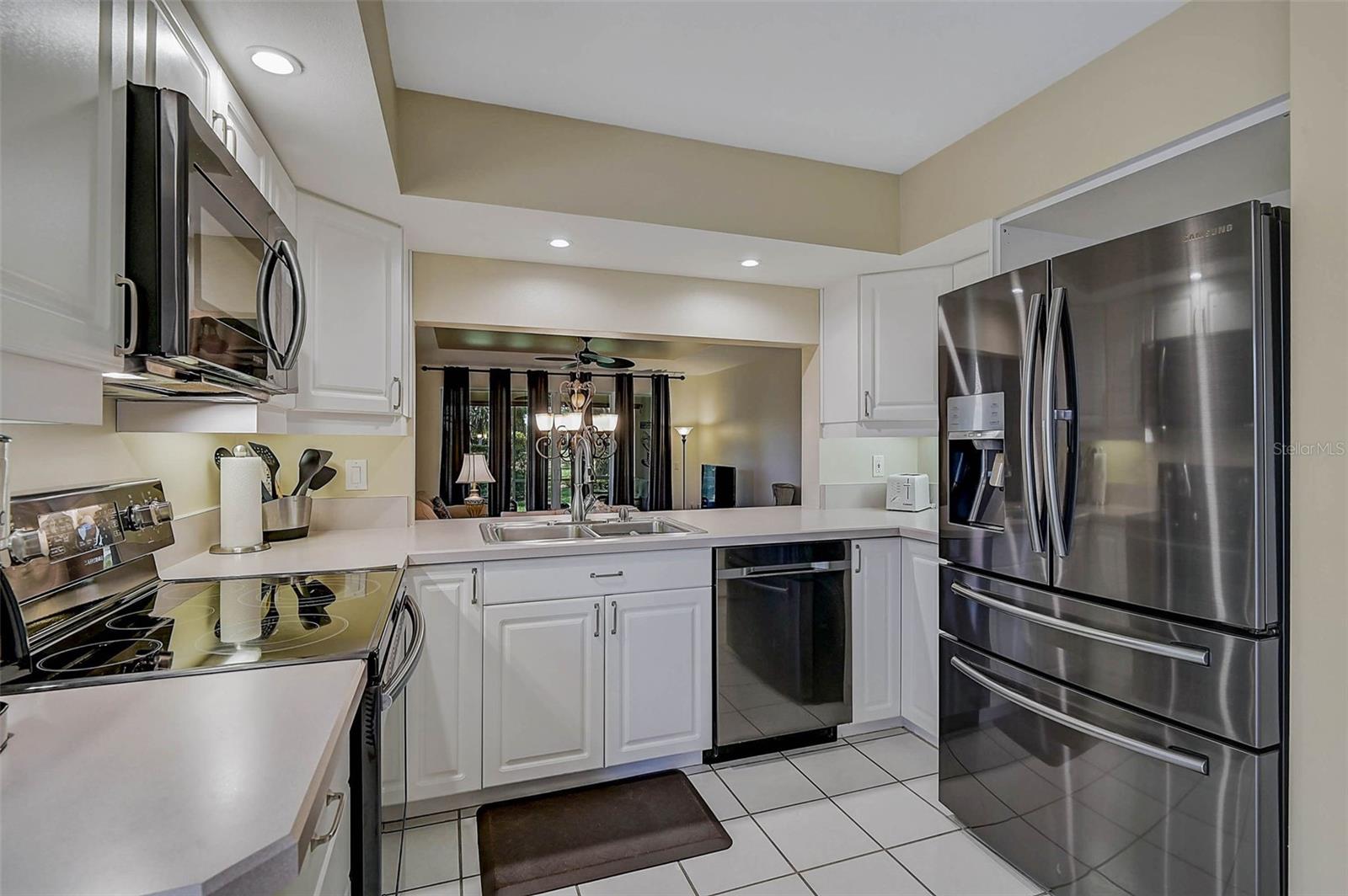 GOLF POINTE AT PALM-AIRE CC SEC III - Residential