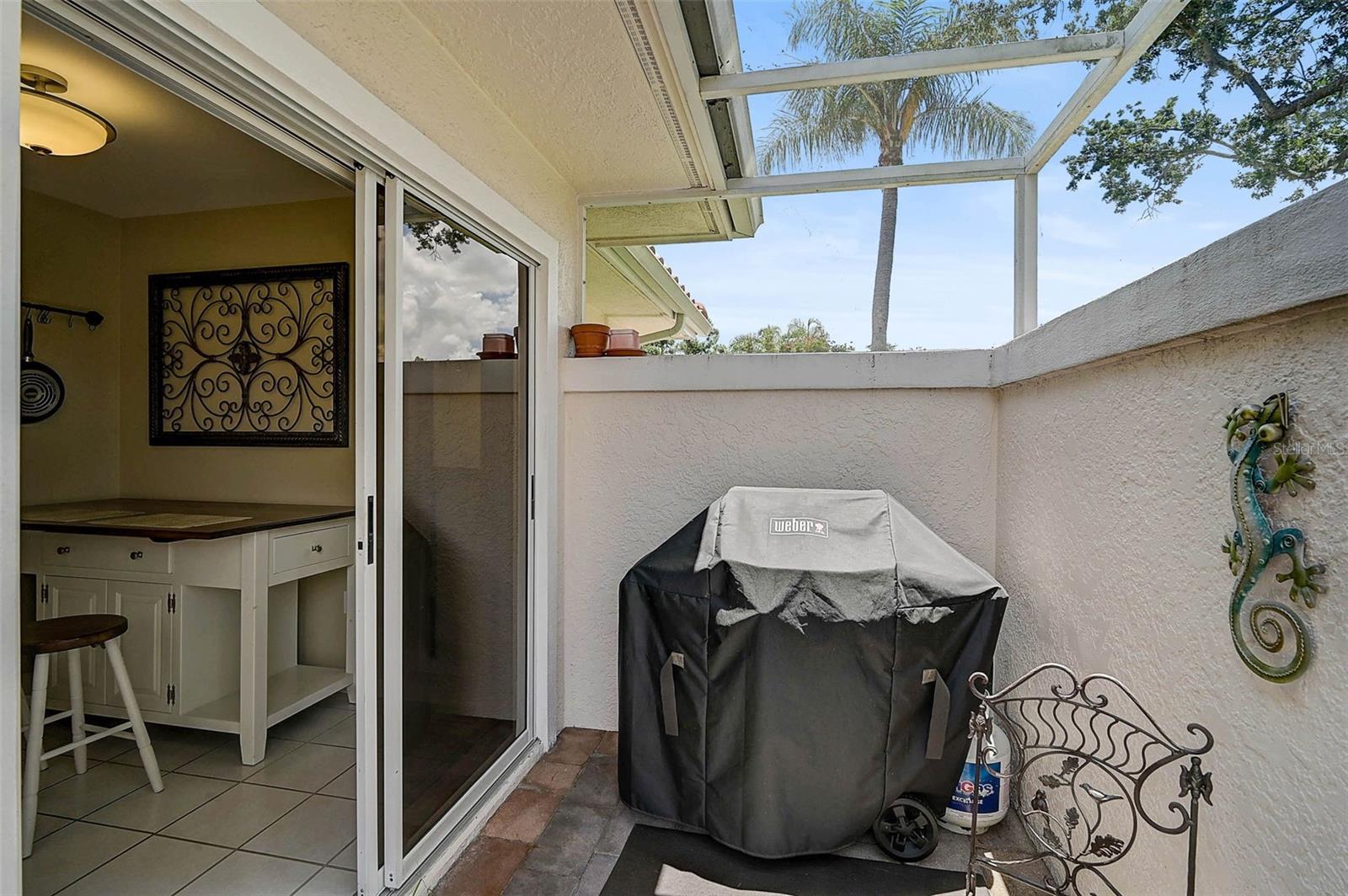 GOLF POINTE AT PALM-AIRE CC SEC III - Residential