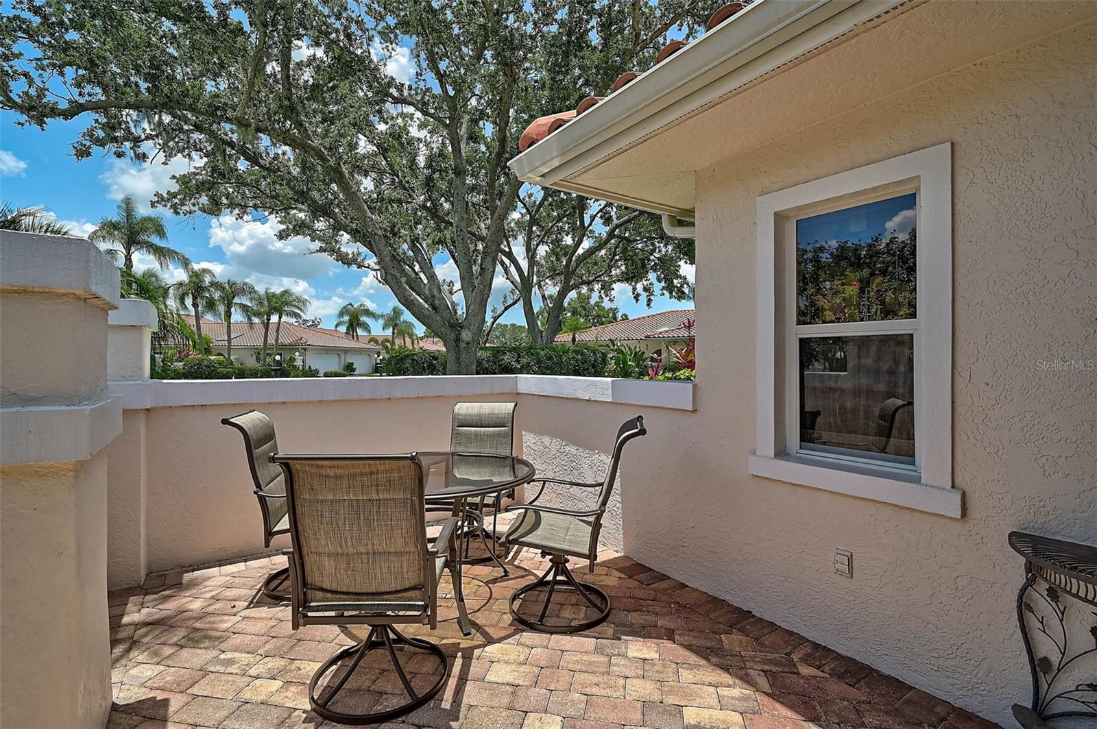 GOLF POINTE AT PALM-AIRE CC SEC III - Residential