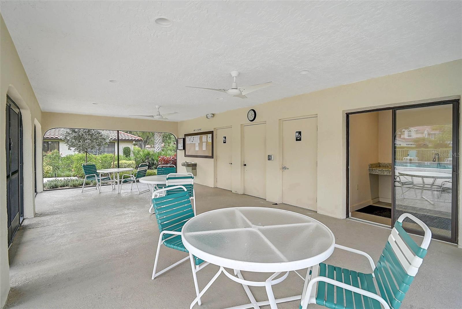 GOLF POINTE AT PALM-AIRE CC SEC III - Residential