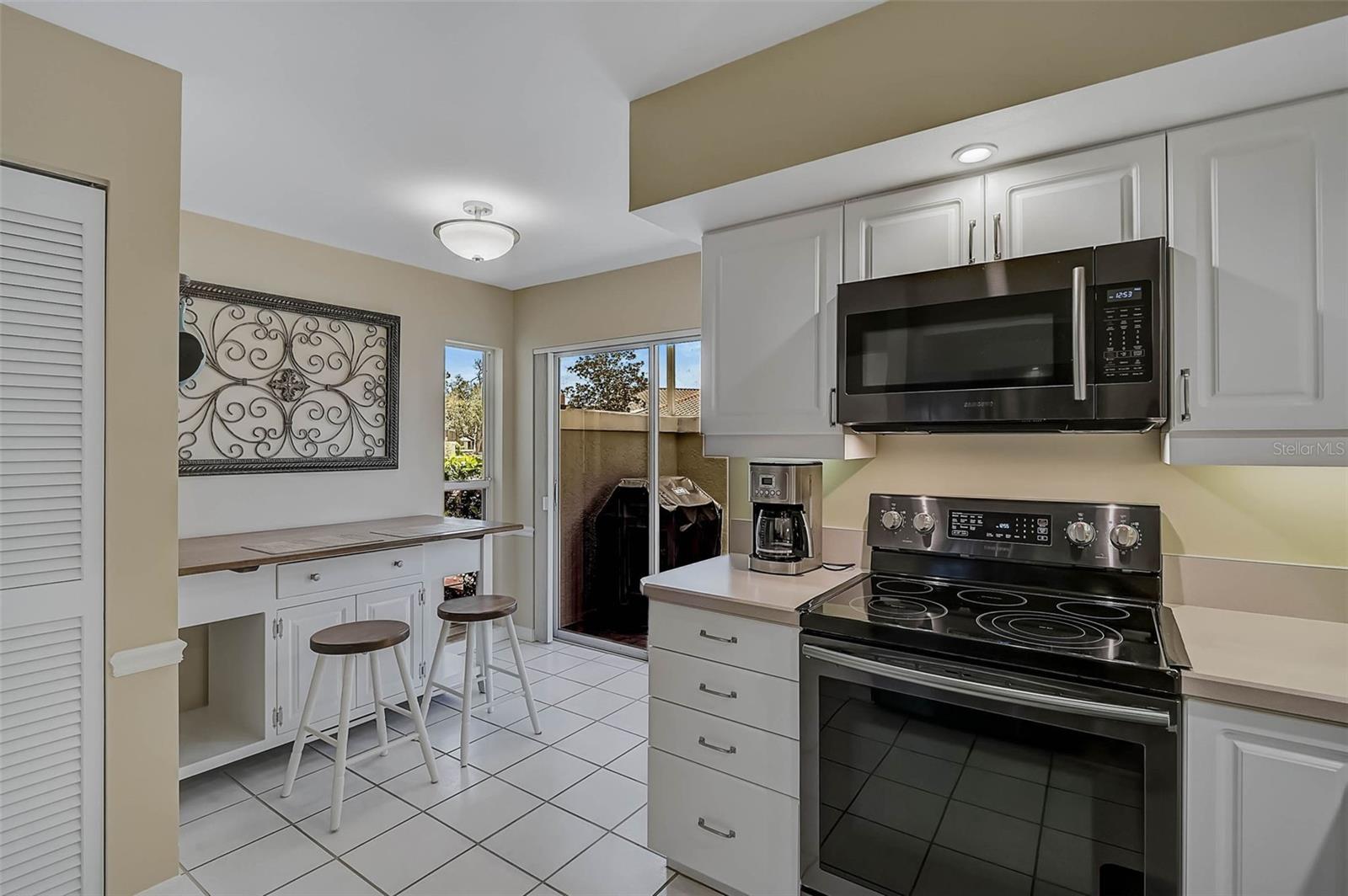 GOLF POINTE AT PALM-AIRE CC SEC III - Residential