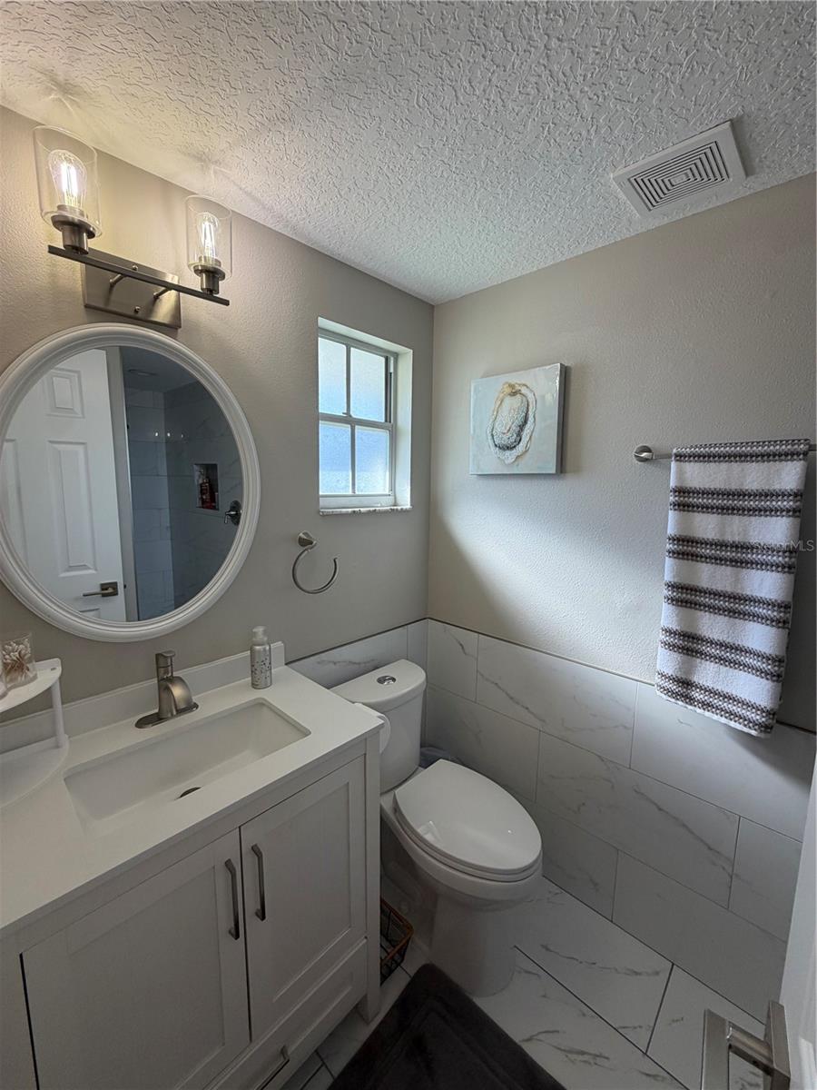 BRENTWOOD ESTATES - Residential Lease