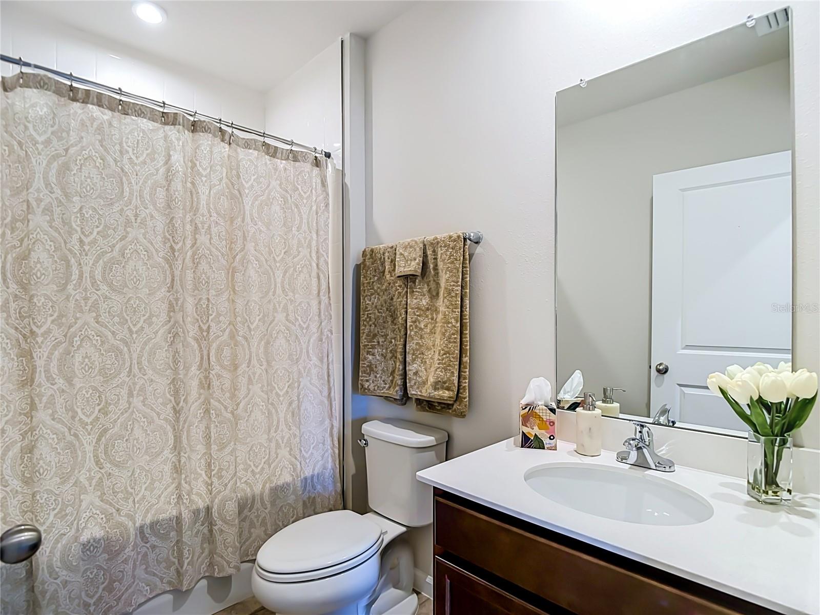 SUNCOAST LNDG PH 1 - Residential