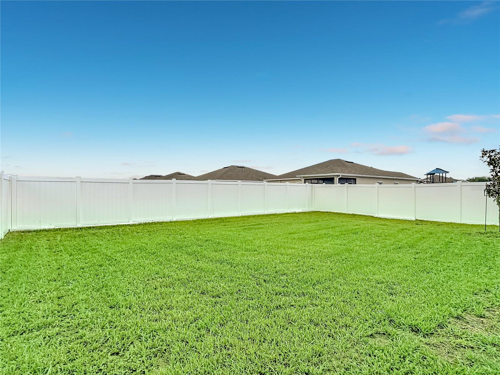 SUNCOAST LNDG PH 1 - Residential