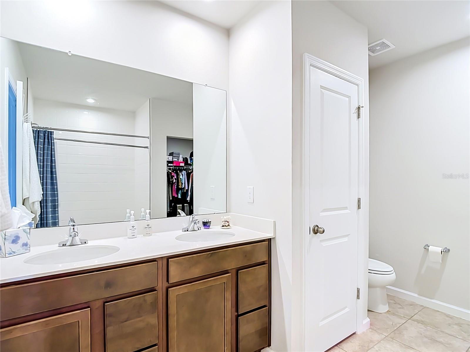 SUNCOAST LNDG PH 1 - Residential