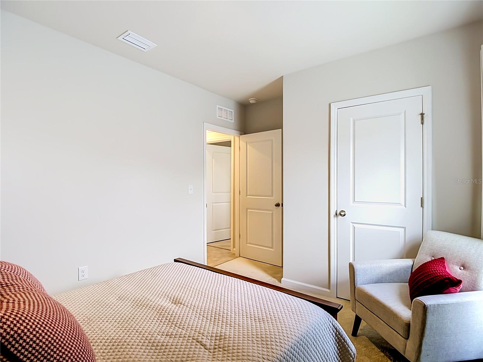 SUNCOAST LNDG PH 1 - Residential