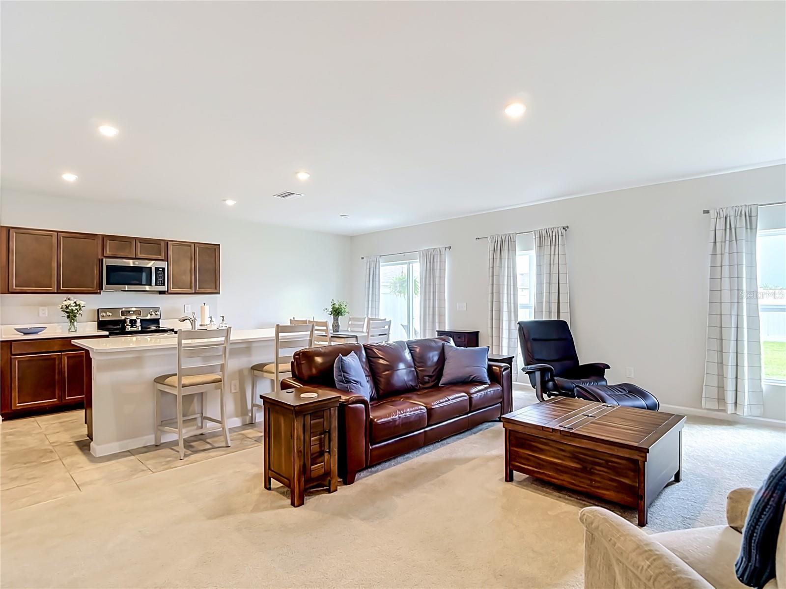 SUNCOAST LNDG PH 1 - Residential