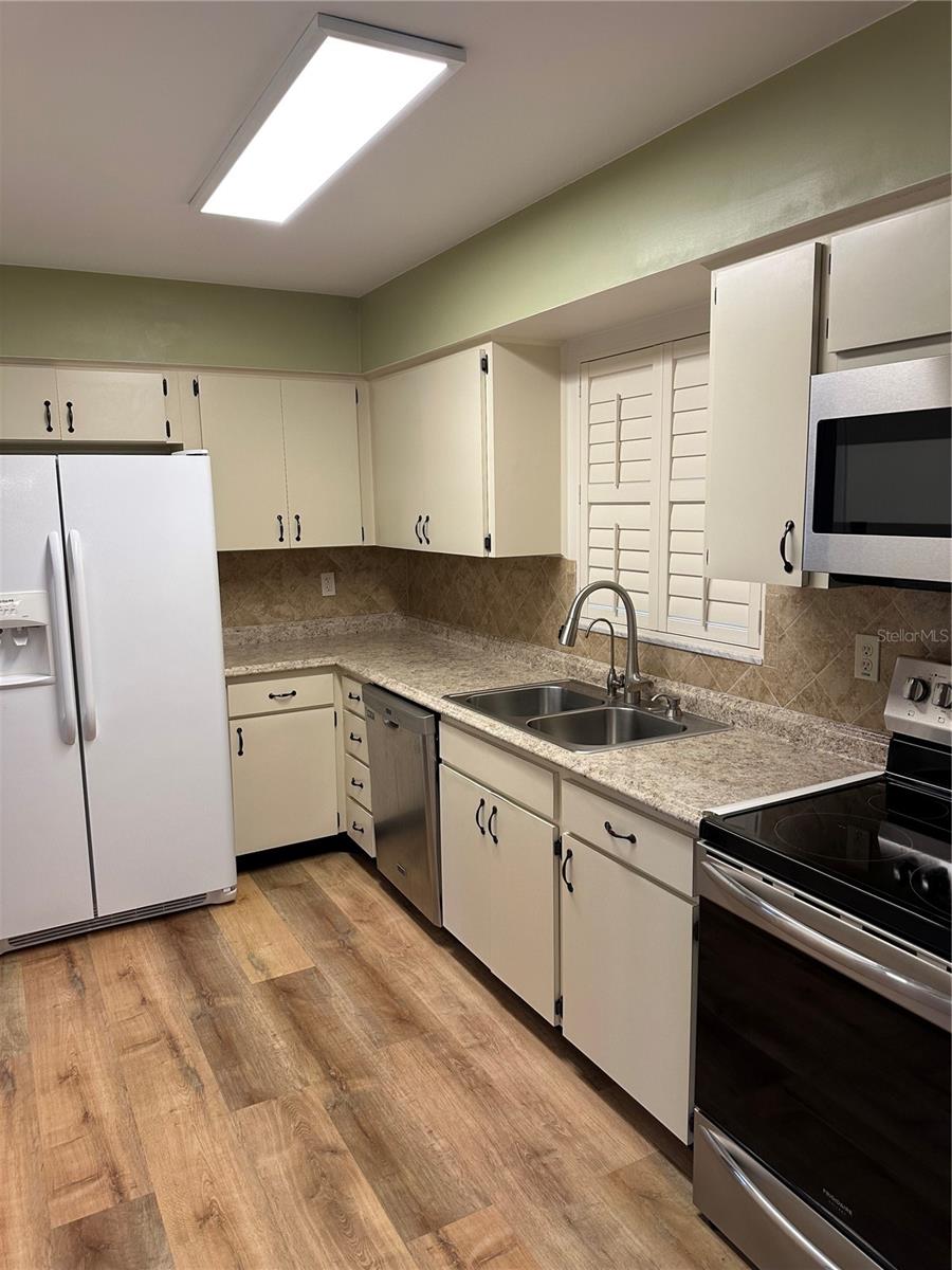 SPRING HILL - Residential