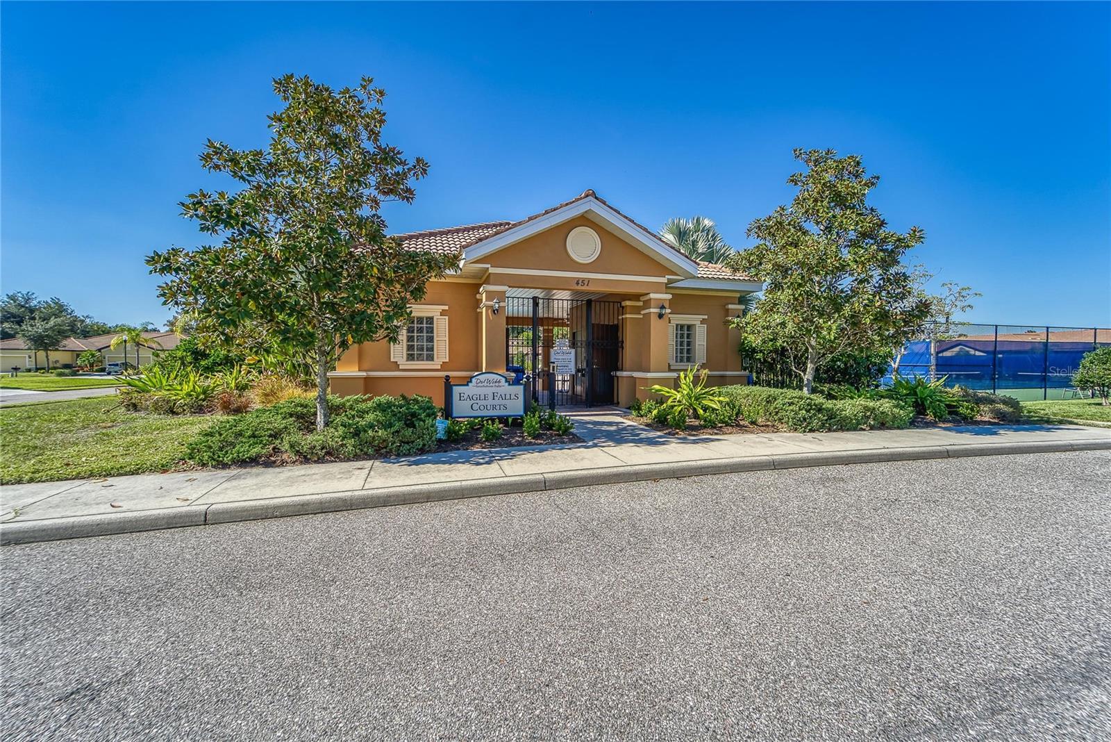 SOUTHSHORE FALLS PH 1 - Residential