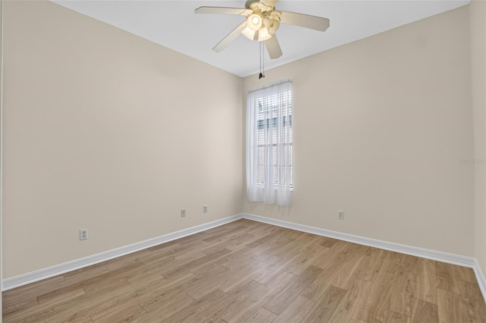 SOUTHSHORE FALLS PH 1 - Residential