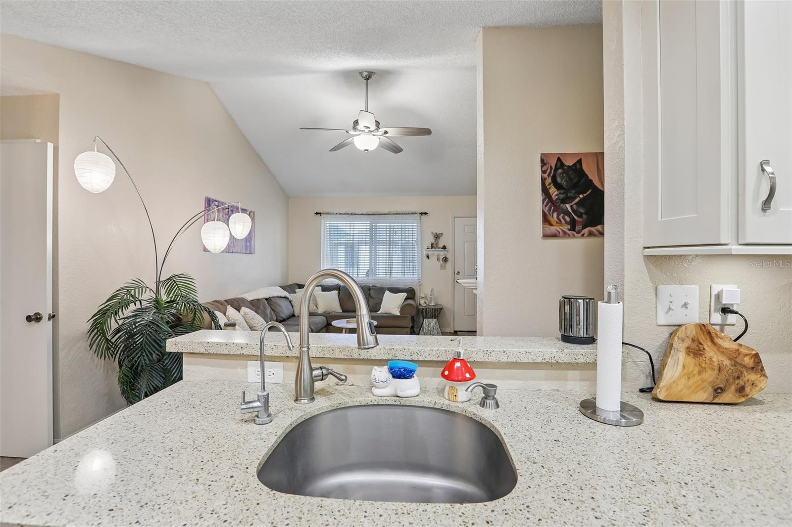 ITOPIA PRIVATE RESIDENCES CONDO - Residential