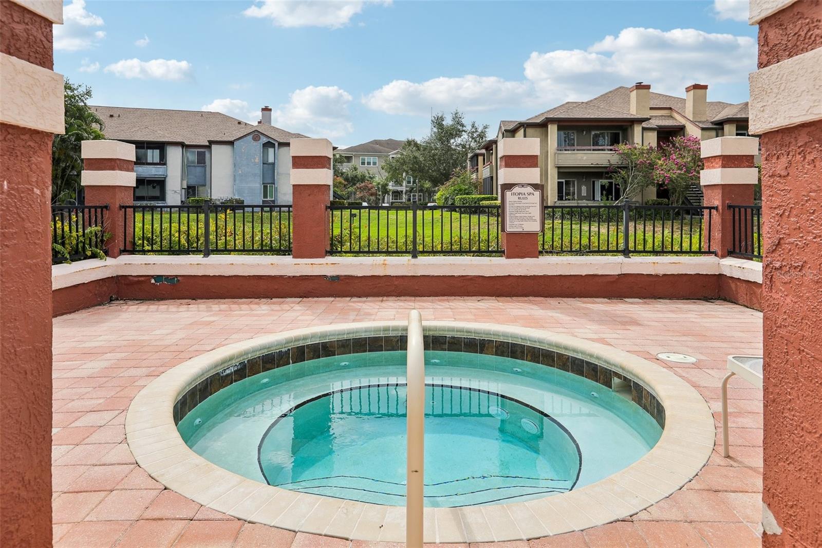 ITOPIA PRIVATE RESIDENCES CONDO - Residential
