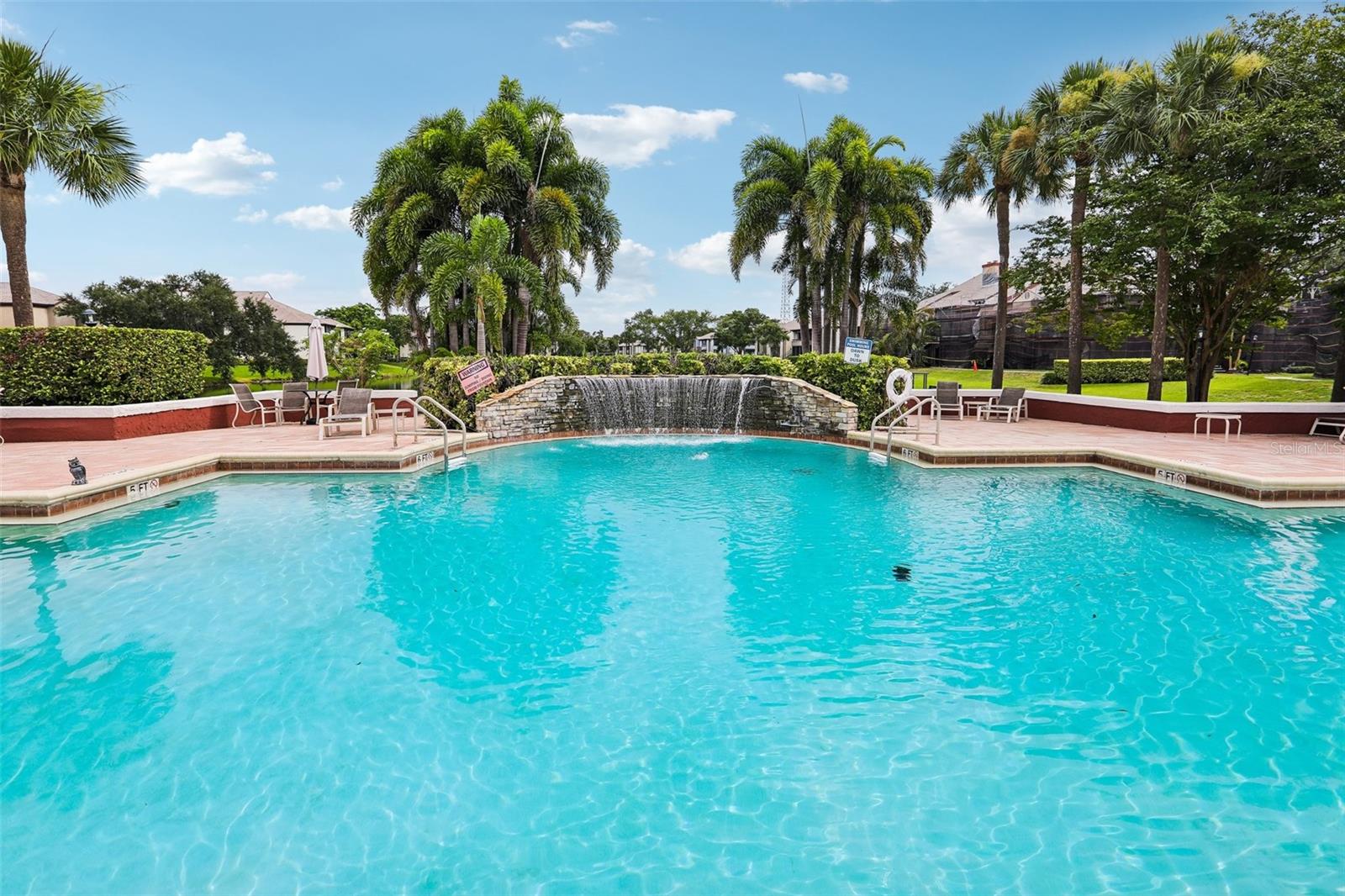 ITOPIA PRIVATE RESIDENCES CONDO - Residential