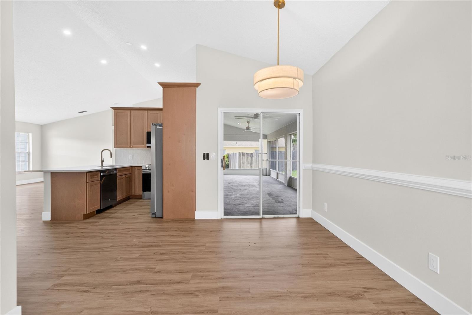 COUNTRY LANDING - Residential