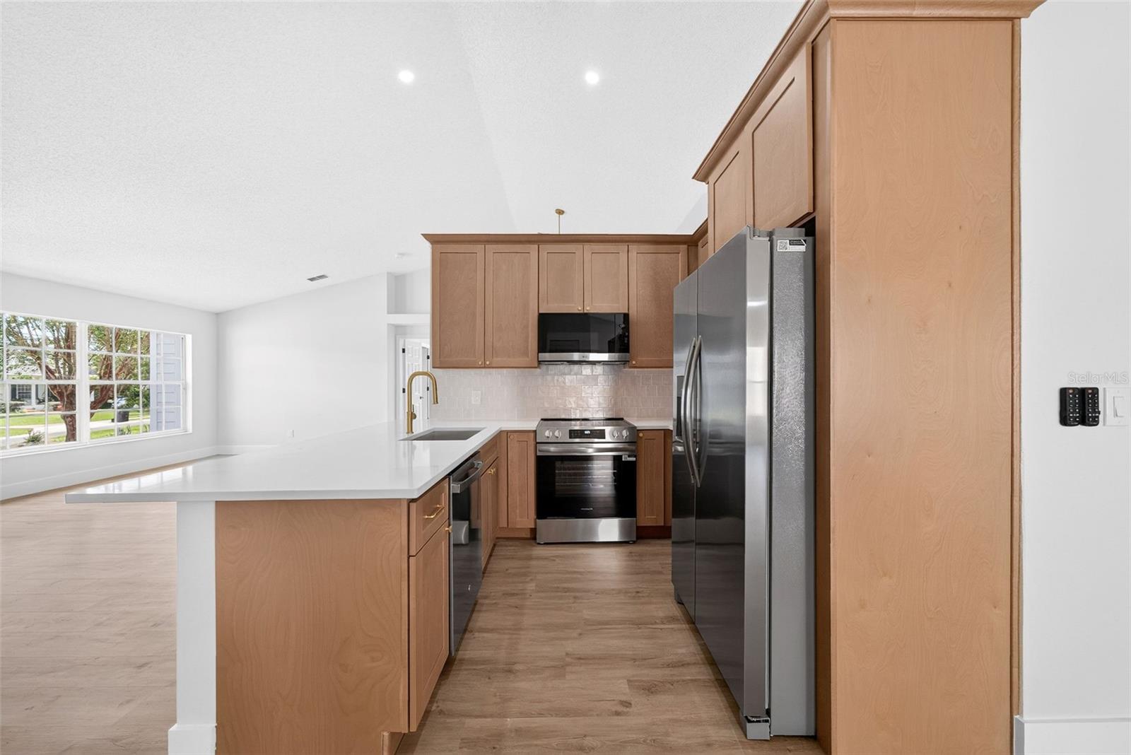 COUNTRY LANDING - Residential
