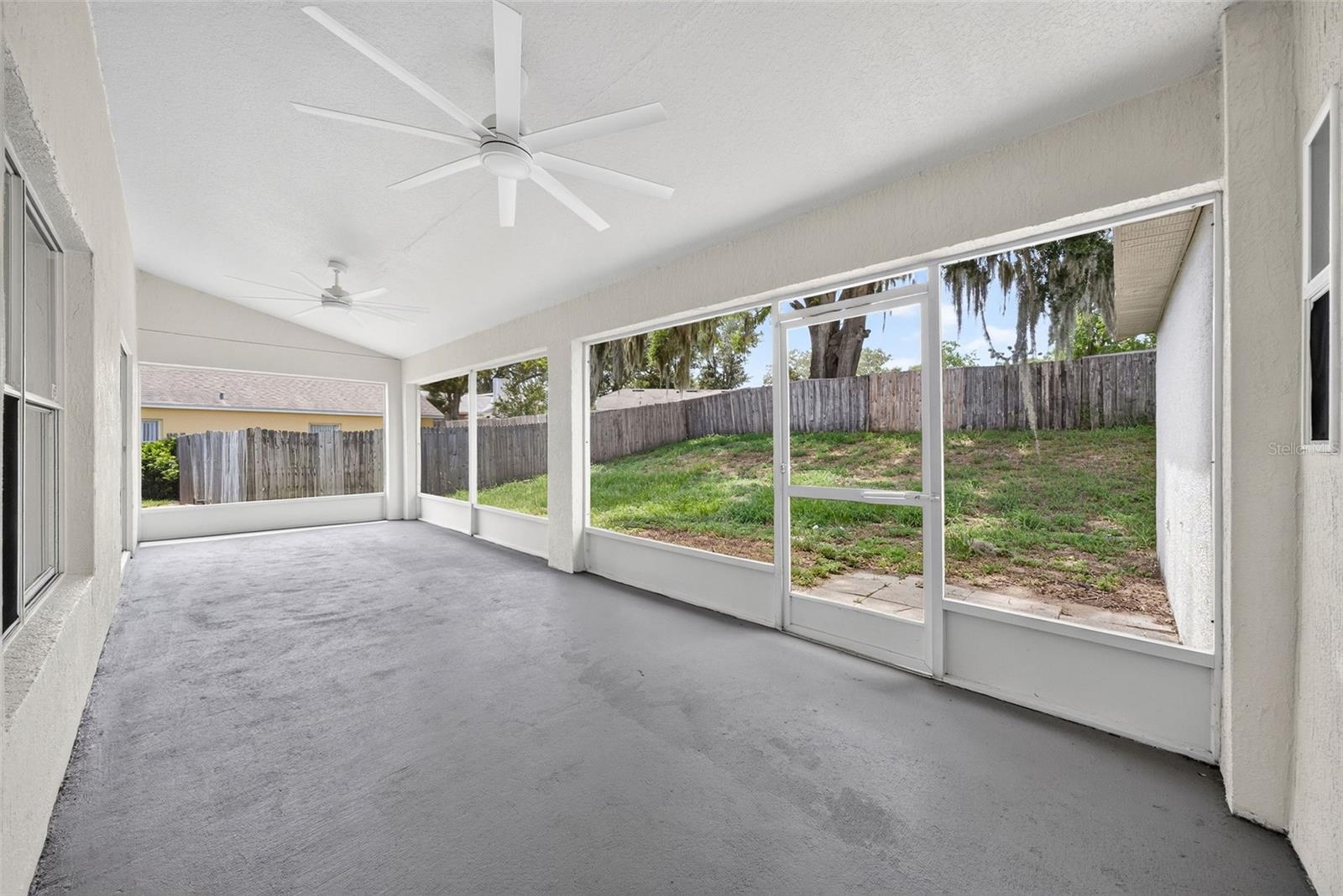 COUNTRY LANDING - Residential