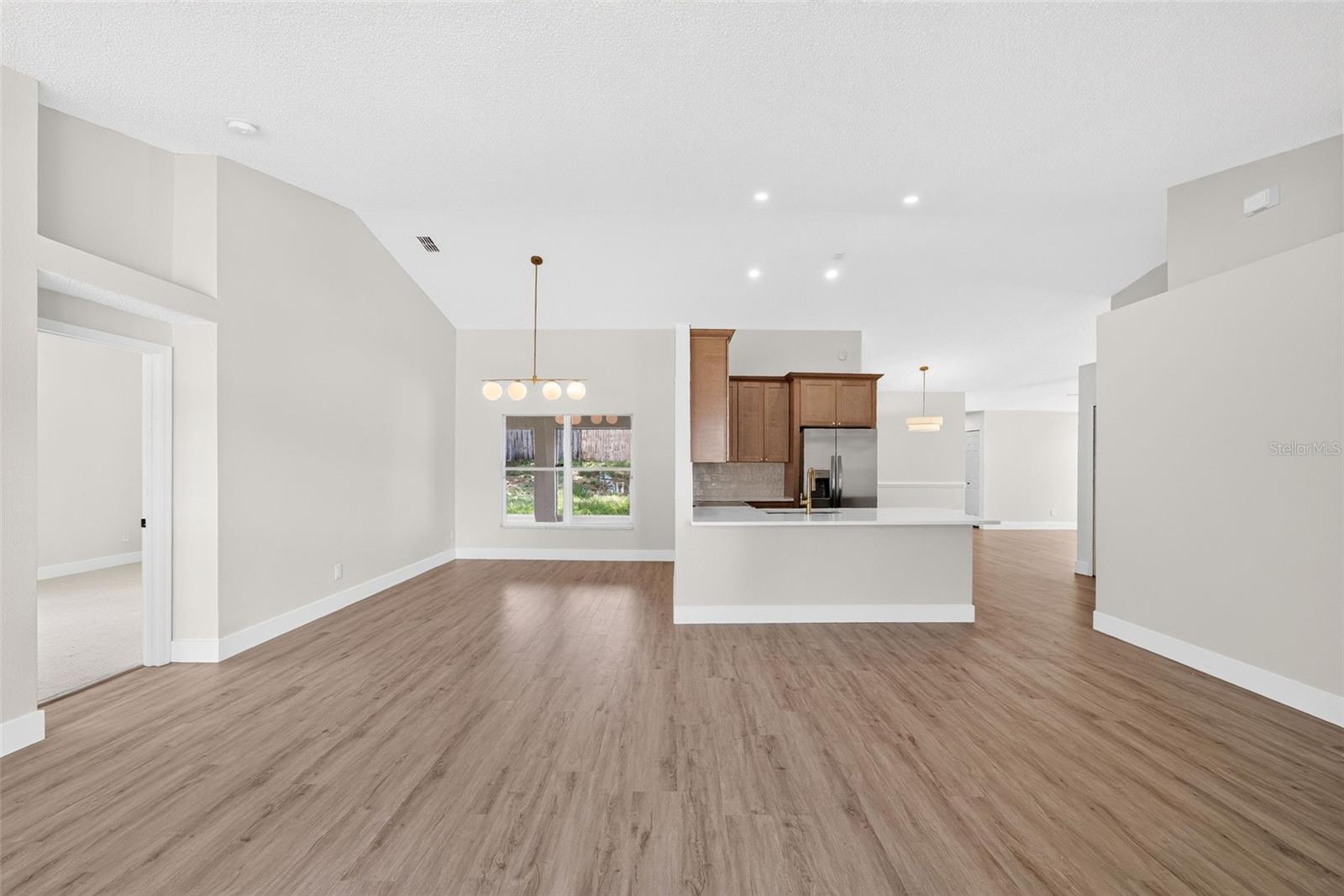 COUNTRY LANDING - Residential