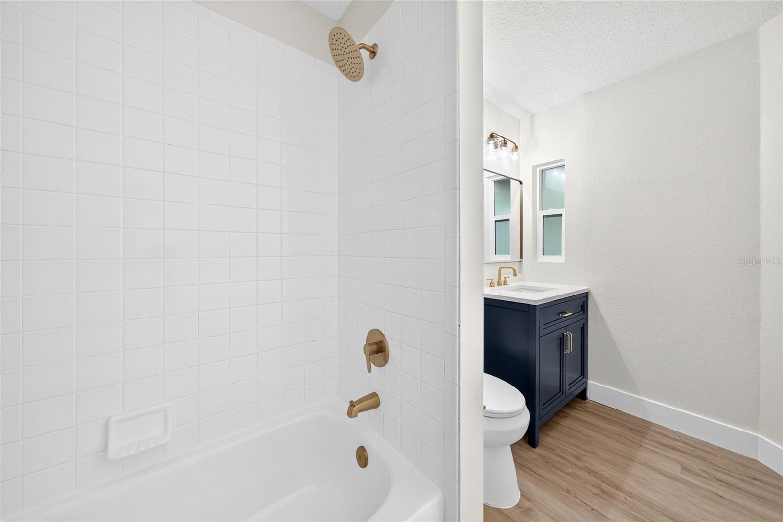 COUNTRY LANDING - Residential